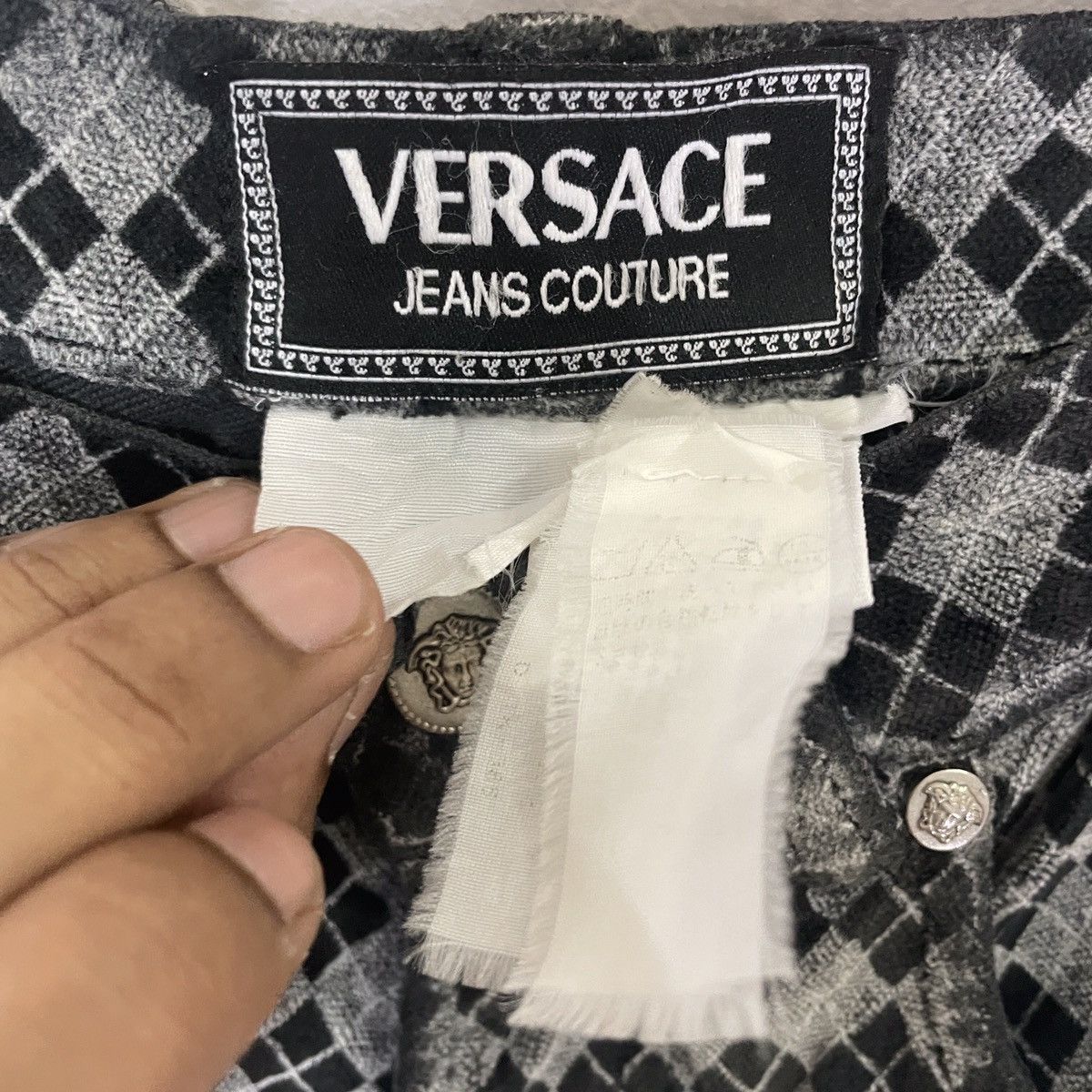 Versace Vintage Versace Jeans Couture Monogram Casual Pants Size 25" / US 0 / IT 36 - 9 Thumbnail