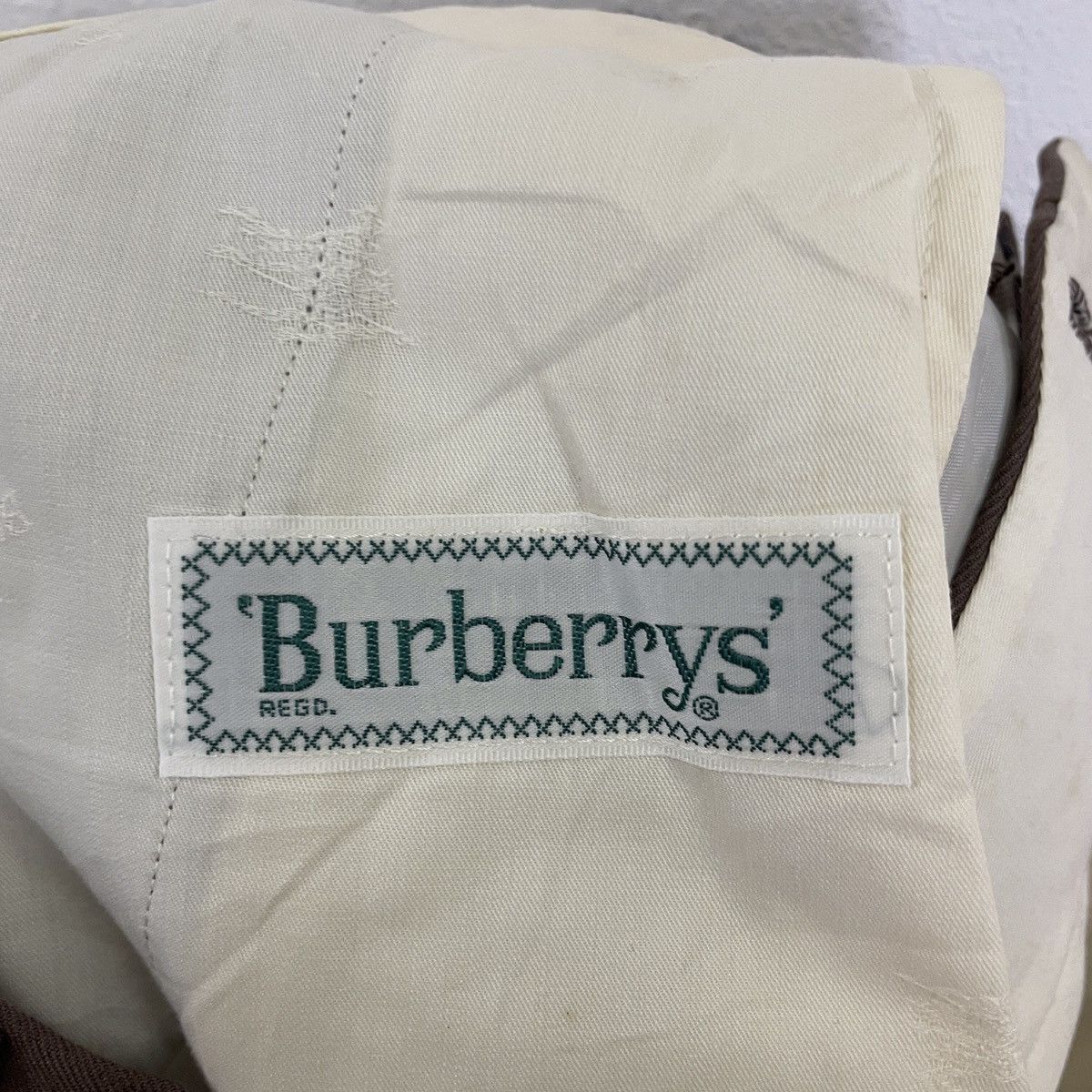 Burberry Vintage 90s Burberrys Embroidery Small Logo Chino Pants Size US 34 / EU 50 - 6 Thumbnail