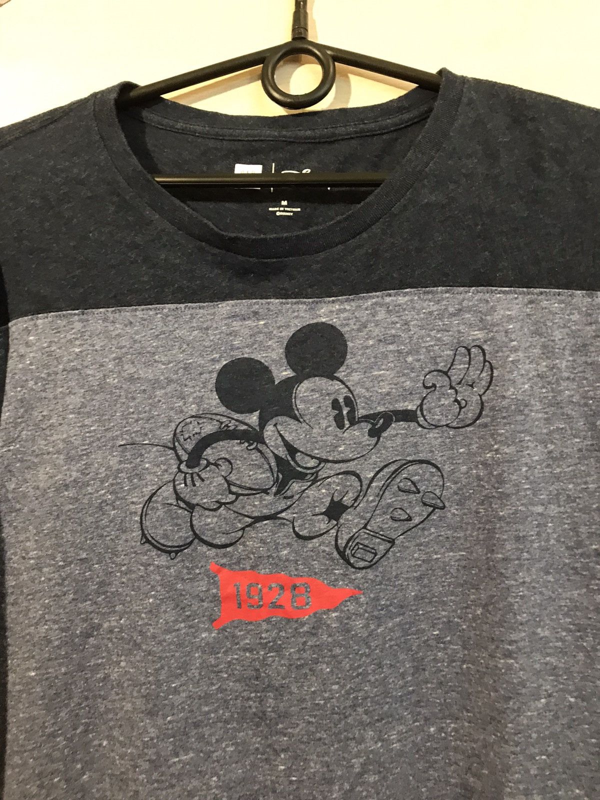 Disney Mickey Mouse longsleeve Size US M / EU 48-50 / 2 - 3 Thumbnail