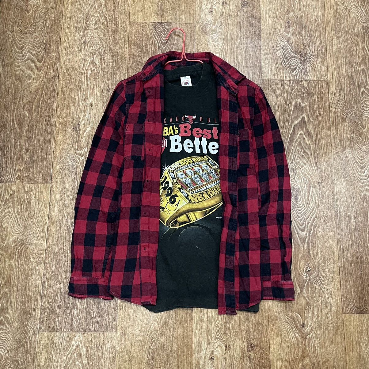 Vintage Vintage Y2K Red Black Checkered Shirt Grunge Streetwear S Size US S / EU 44-46 / 1 - 1 Thumbnail