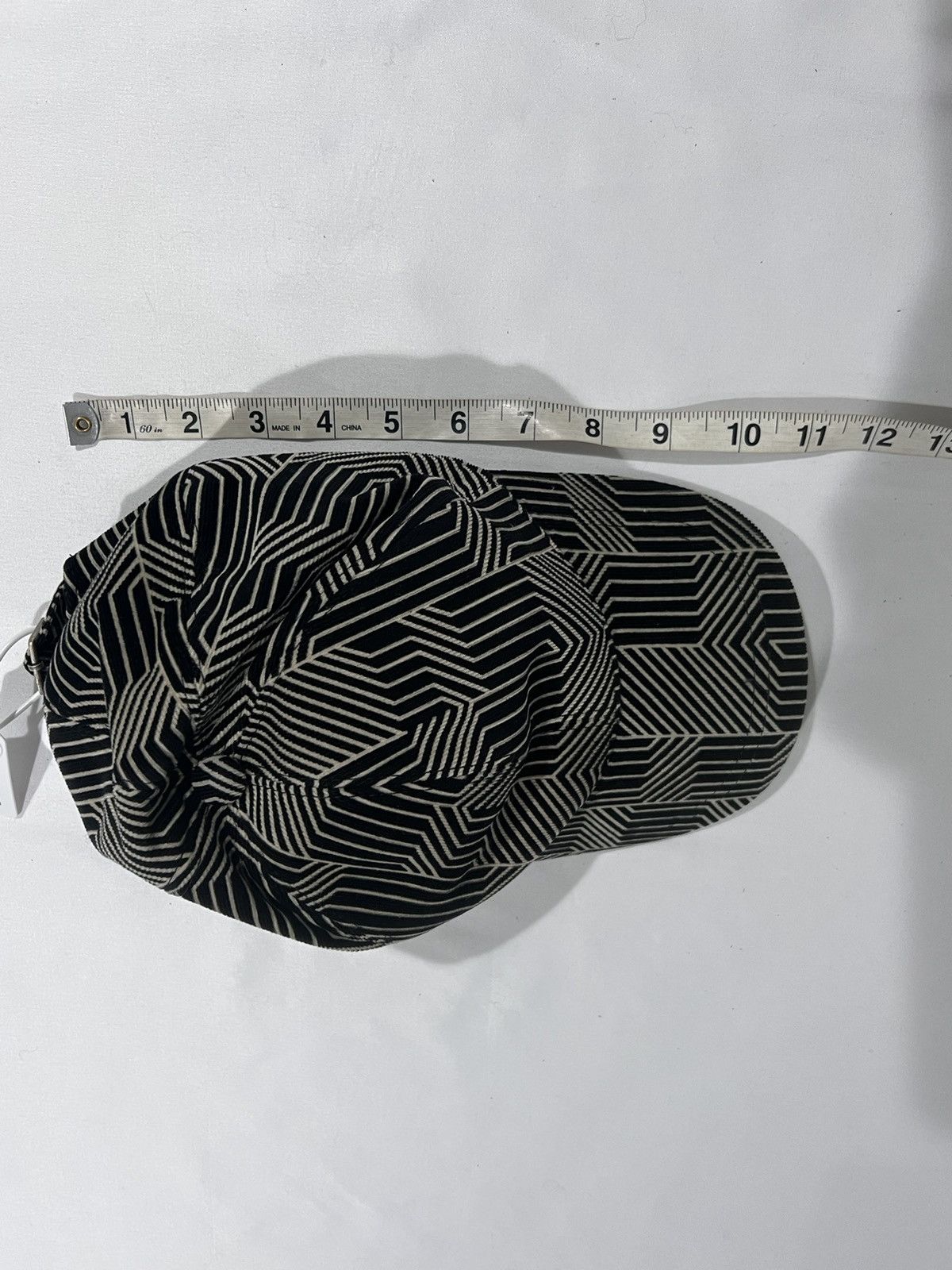 Saint Laurent Paris Saint Laurent corduroy baseball hat. 60/L. $495 Size ONE SIZE - 7 Thumbnail