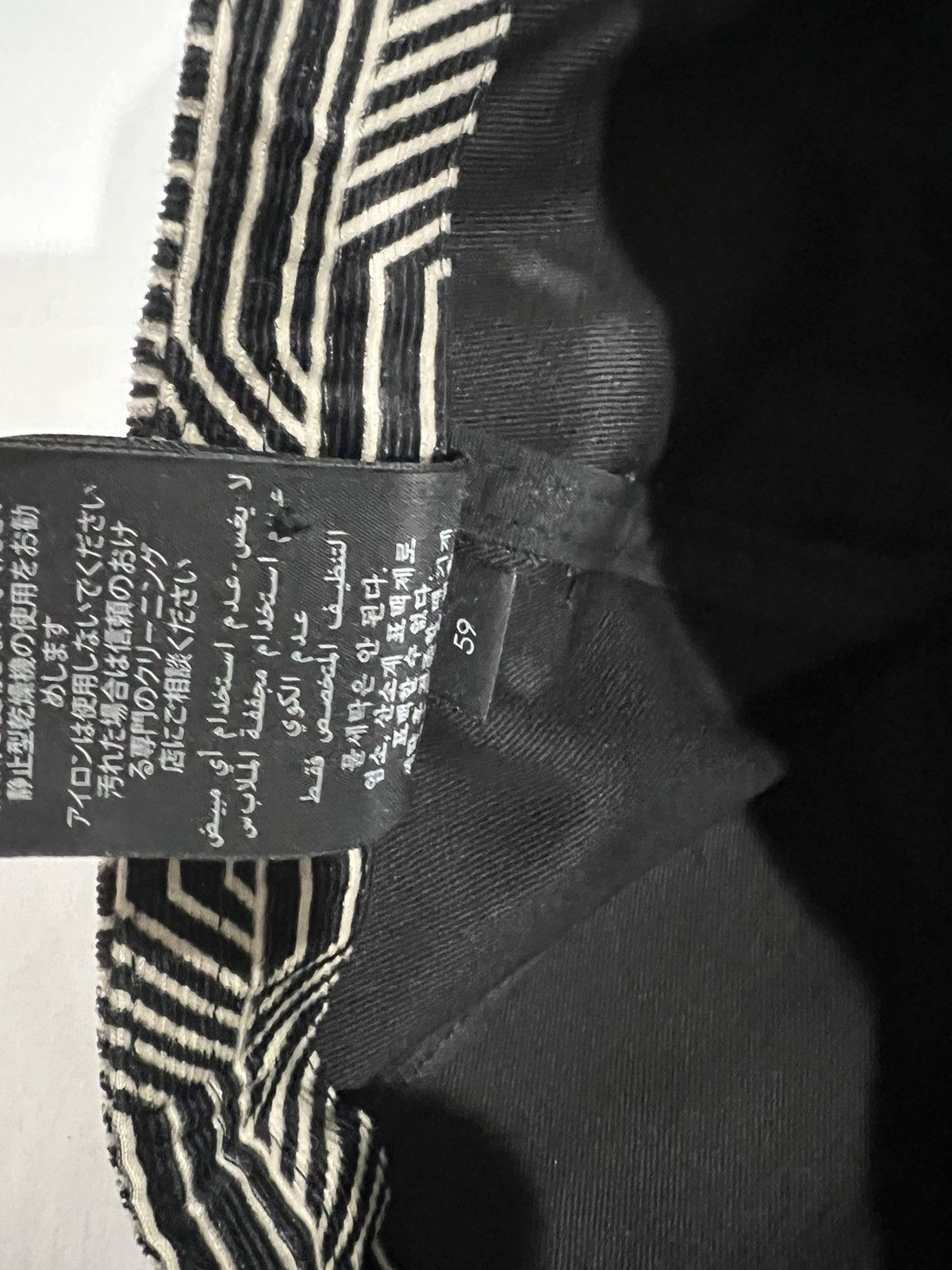 Saint Laurent Paris Saint Laurent corduroy baseball hat. 59/M. $495 Size ONE SIZE - 5 Thumbnail
