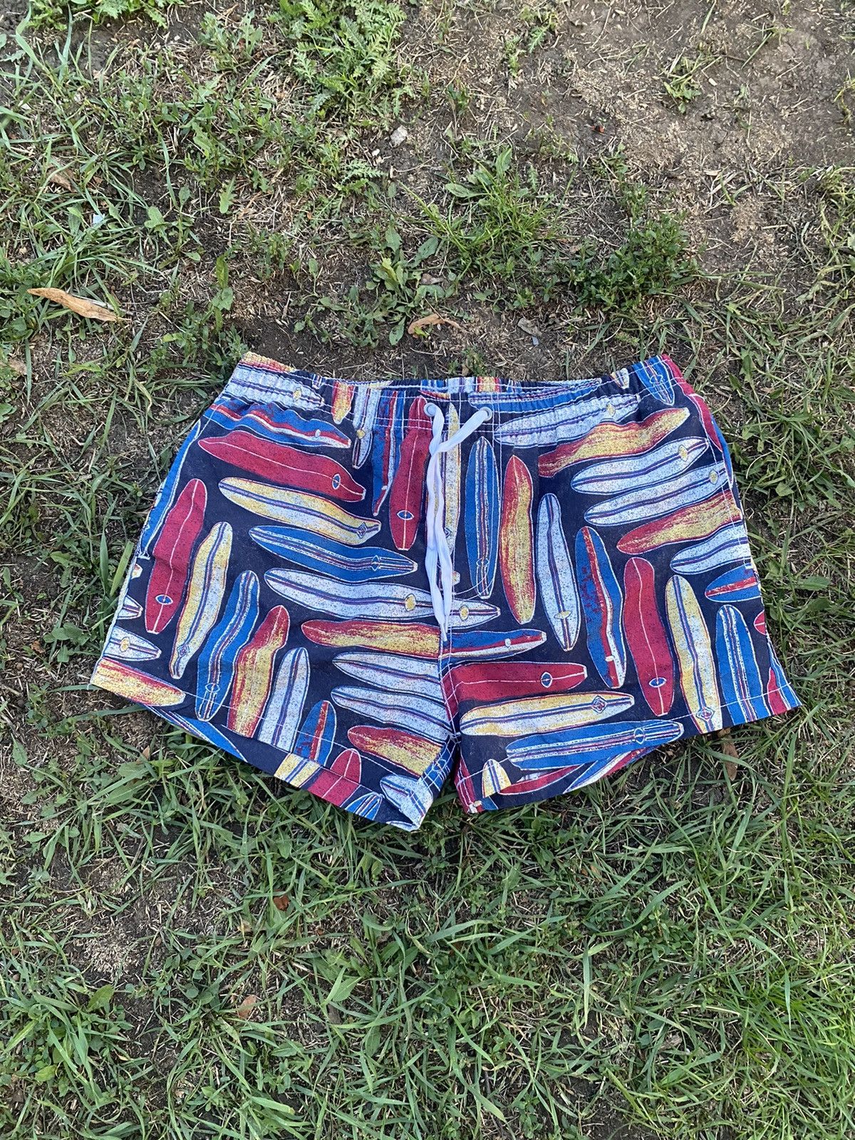 Vintage Vintage 90s art shorts streetwear Hawaiian style size M Size US 32 / EU 48 - 1 Thumbnail