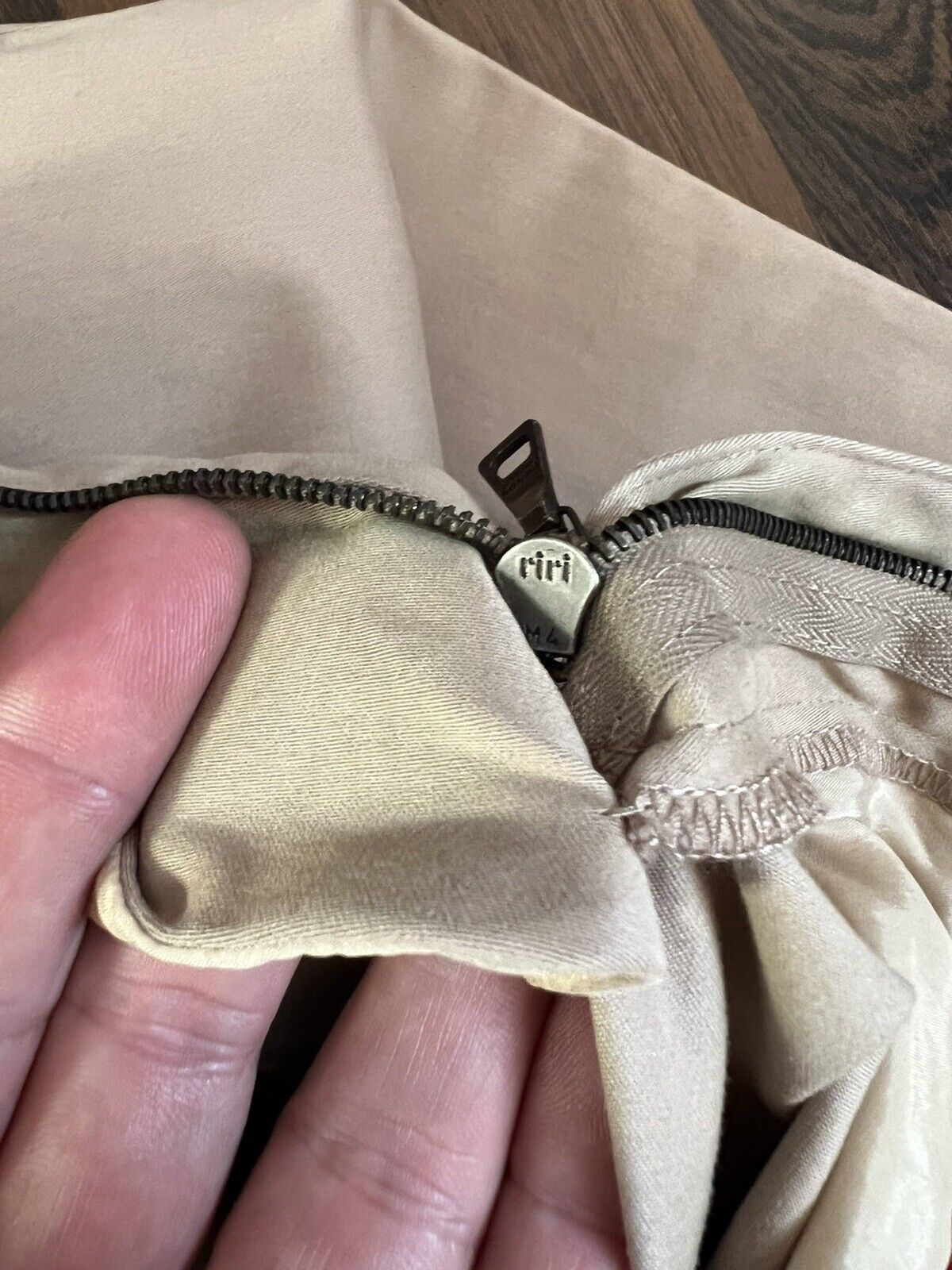 Prada PRADA Pants Trousers Beige Size XL-2XL Size 36" / US 14 / IT 50 - 8 Thumbnail