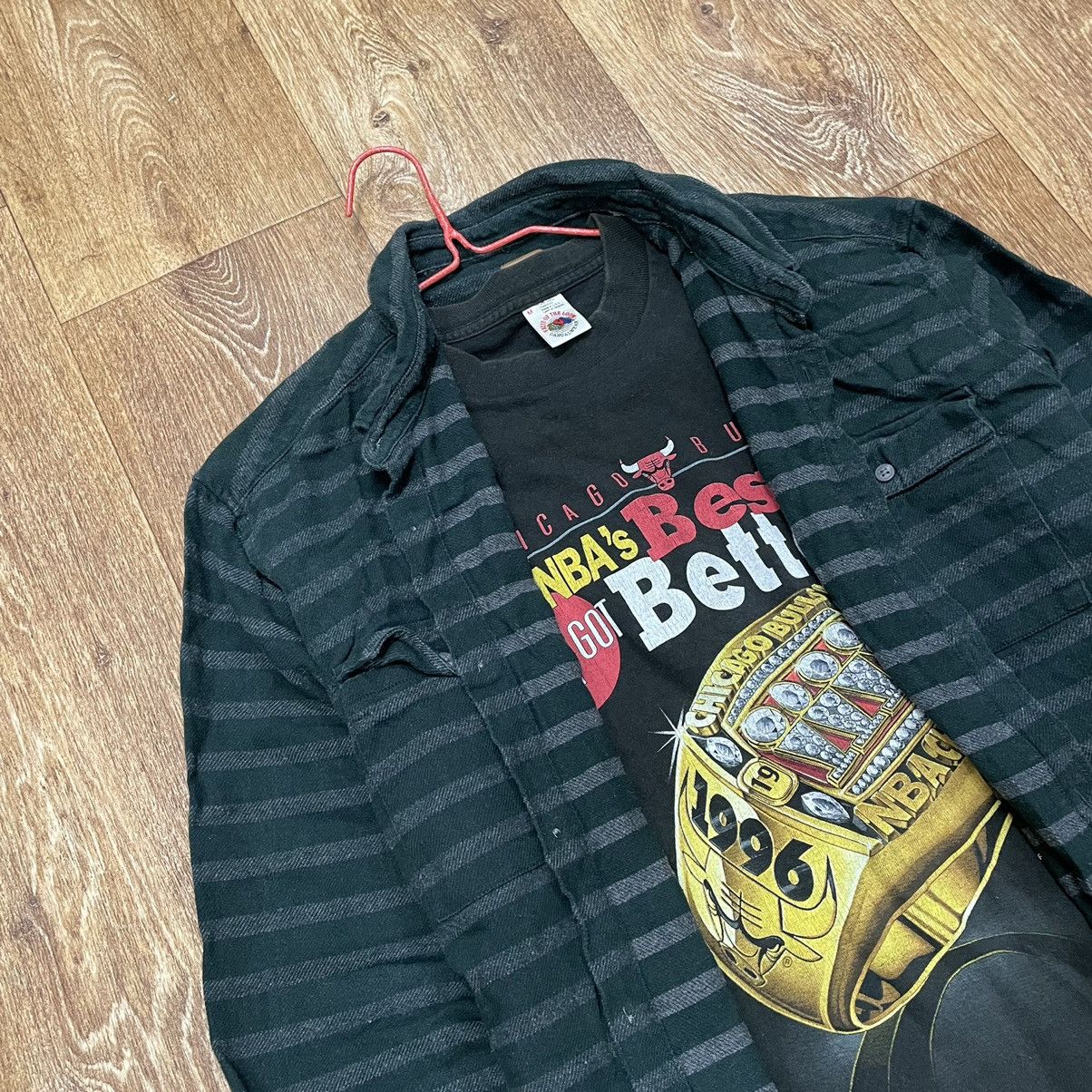Vintage Vintage 90s Striped Shirt Graphic Tee Grunge Streetwear L Size US L / EU 52-54 / 3 - 5 Thumbnail