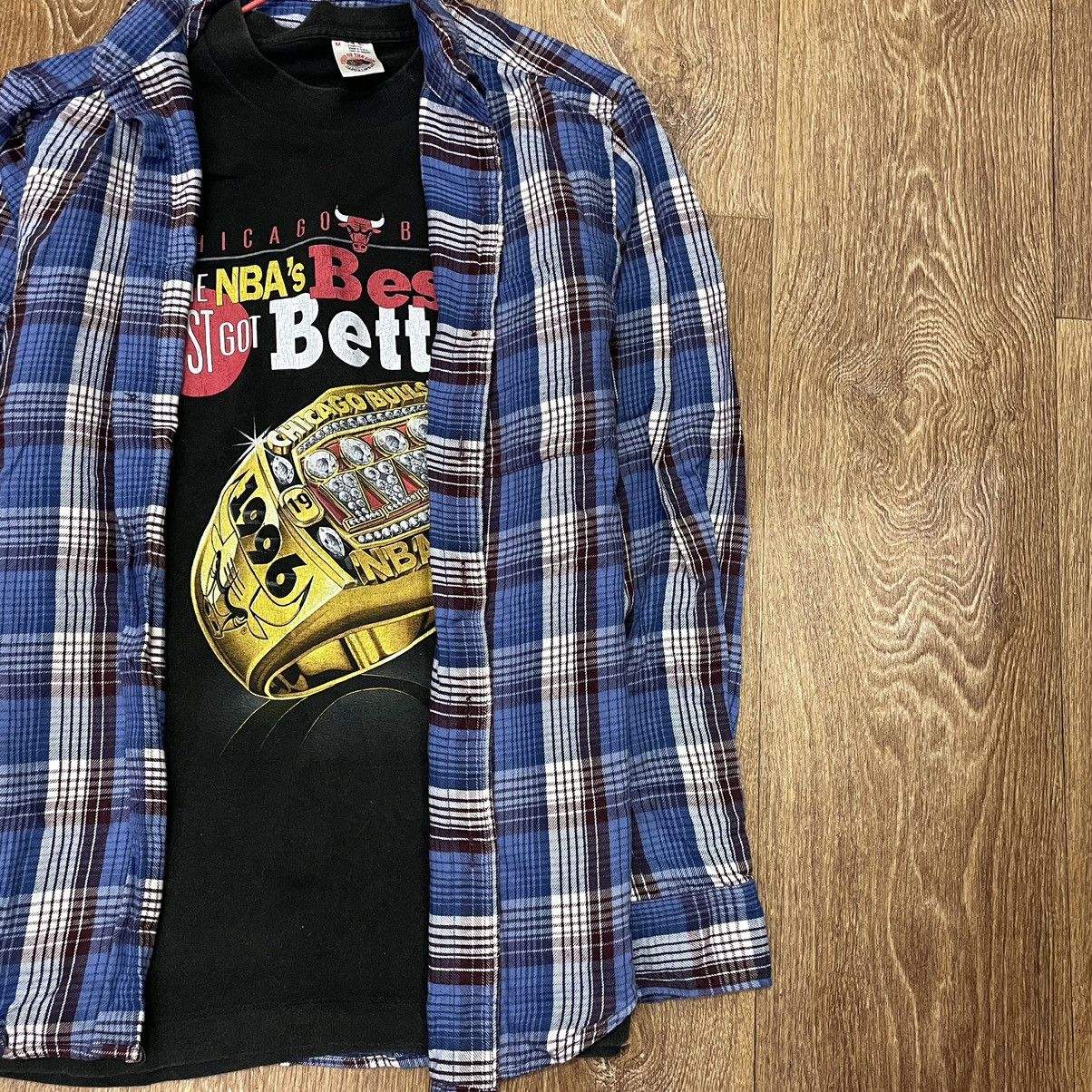 Vintage Vintage 90s Graphic Tee NBA Basketball Streetwear Black S Size US S / EU 44-46 / 1 - 3 Thumbnail