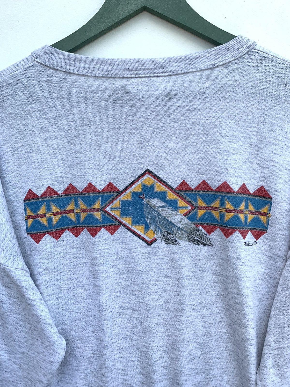 Vintage Vintage 80s Red Indian Art Sweatshirt Size US L / EU 52-54 / 3 - 6 Thumbnail