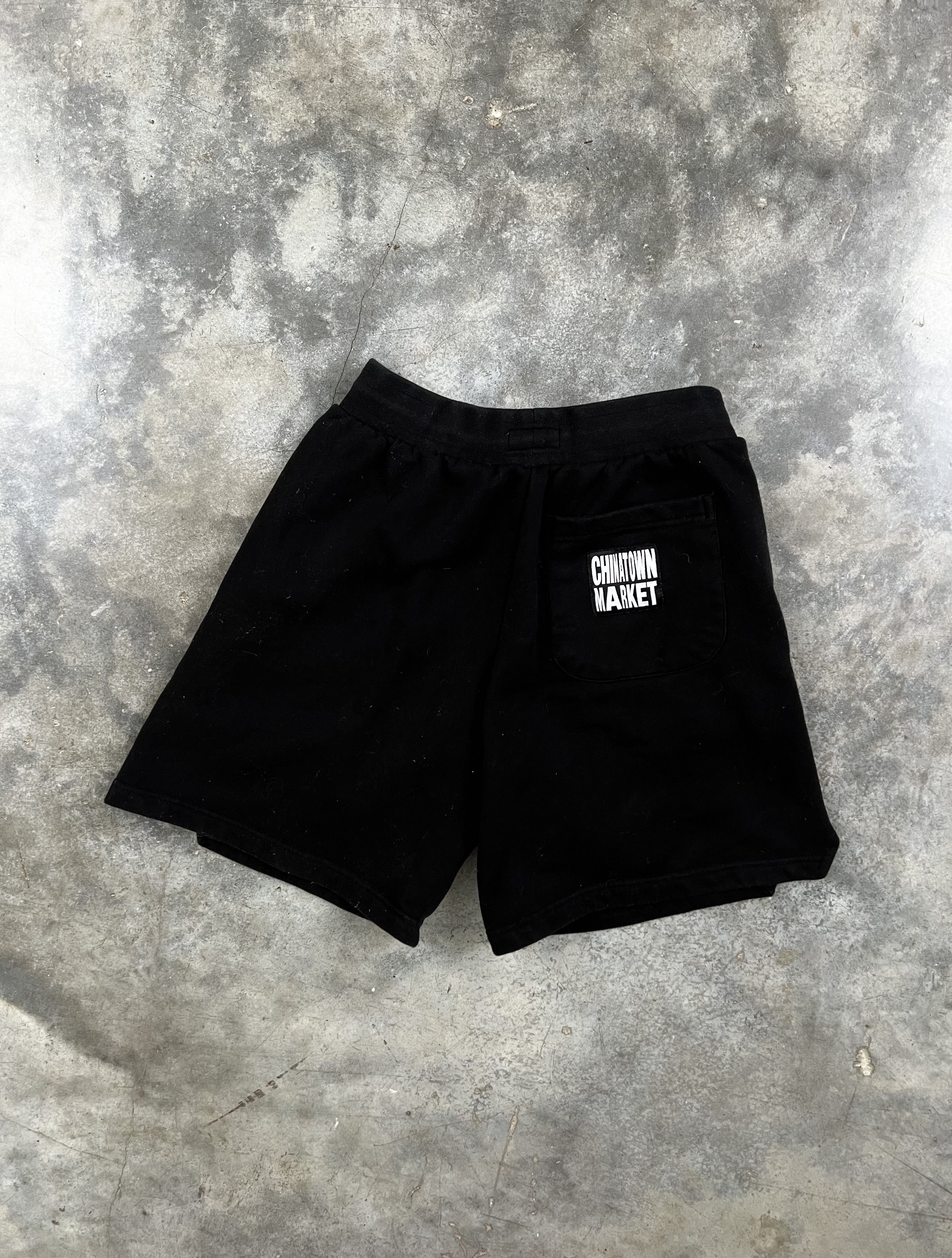 Market Chinatown Market Big Smiley Face Sweat Shorts Small Size US 30 / EU 46 - 4 Thumbnail