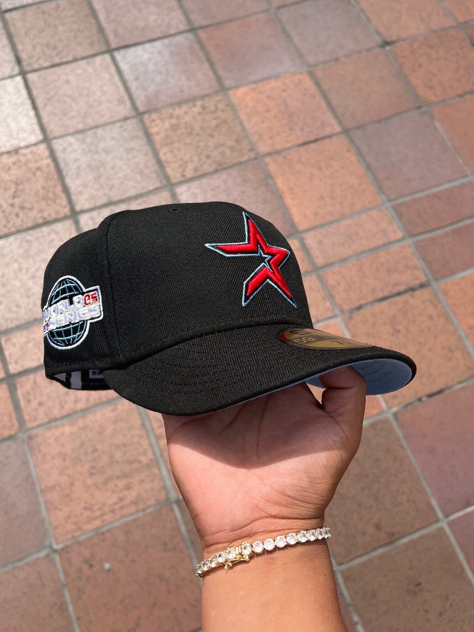 MLB × New Era 7 1/8 Black Icy Houston Astros 2005 World Series Cap City Size ONE SIZE - 8 Thumbnail