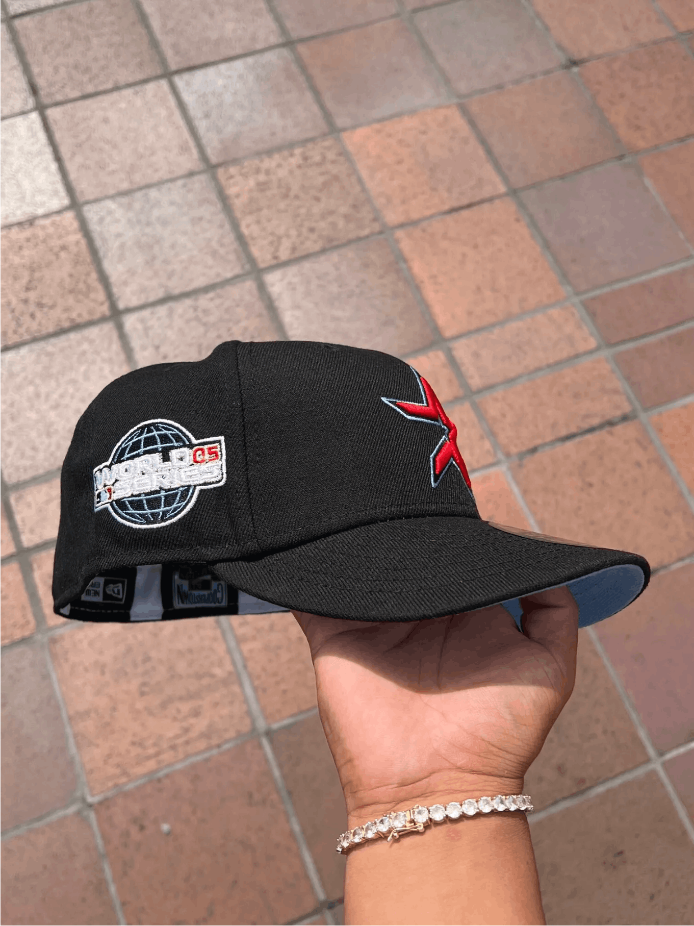 MLB × New Era 7 1/8 Black Icy Houston Astros 2005 World Series Cap City Size ONE SIZE - 9 Thumbnail