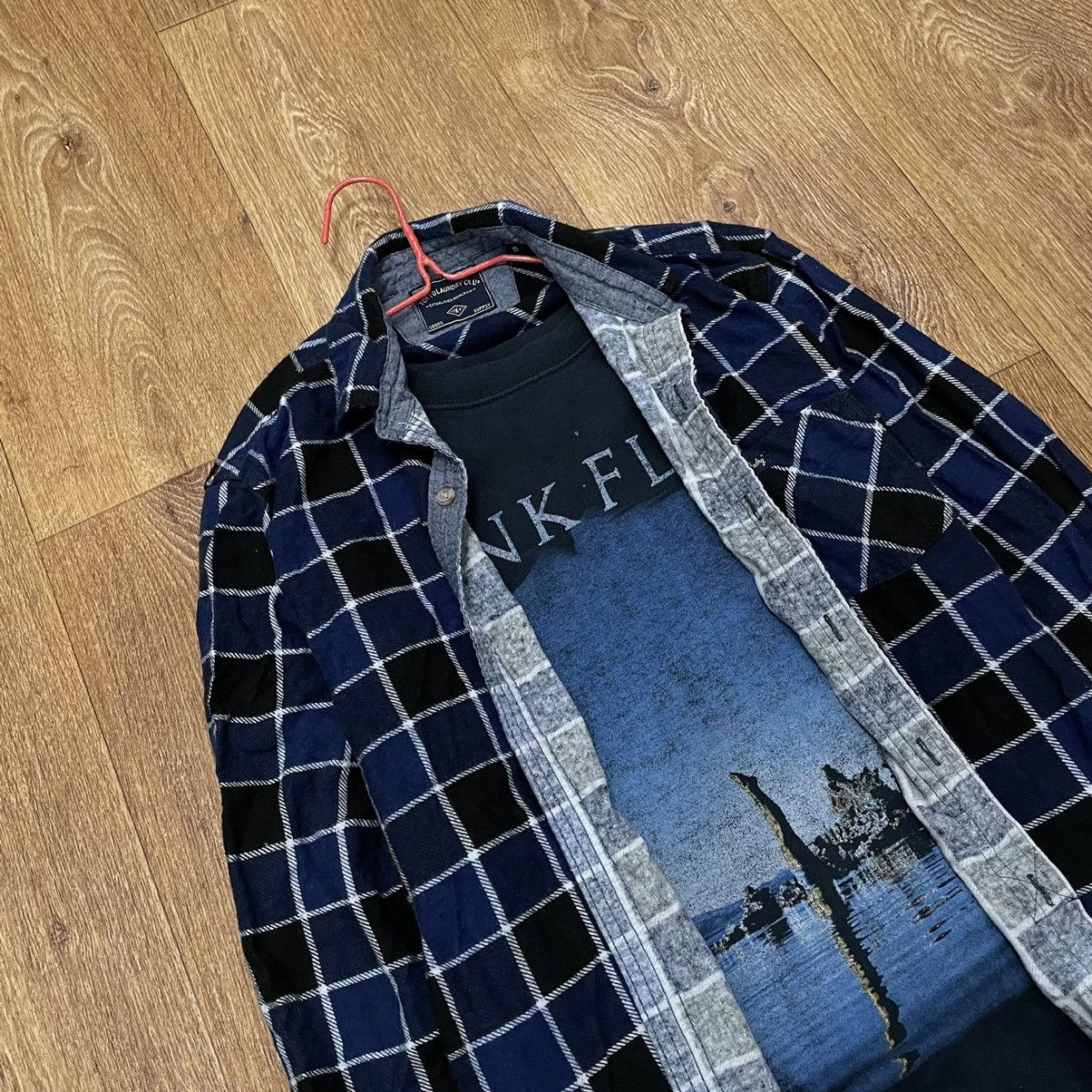 Vintage Vintage Navy Plaid Shirt Graphic Tee Layering Streetwear S Size US S / EU 44-46 / 1 - 6 Thumbnail