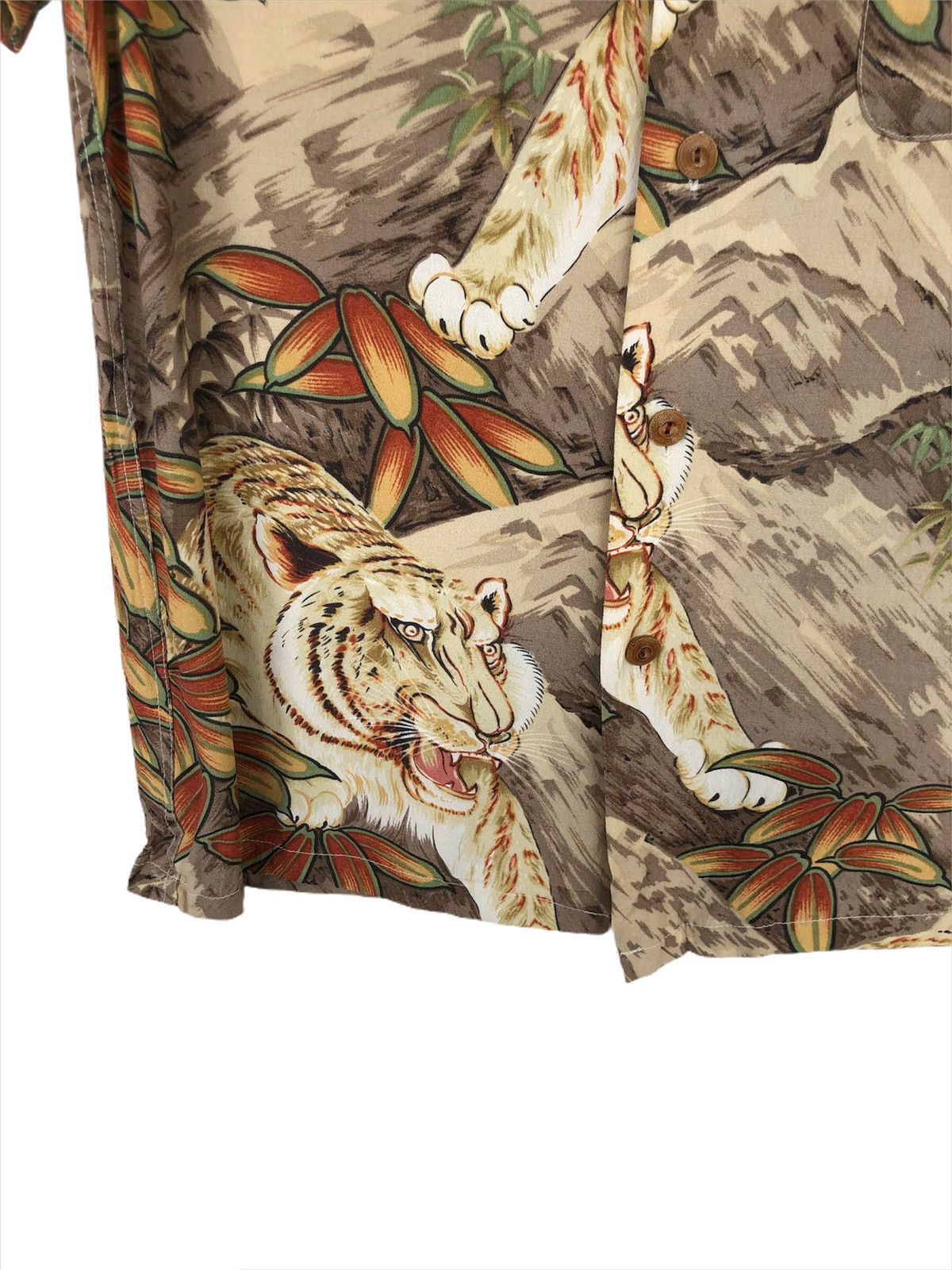 Sun Surf SUPER RARE🔥Sun Surf Fireland 🐅 Rayon Aloha Hawaii Shirt Size US S / EU 44-46 / 1 - 3 Thumbnail
