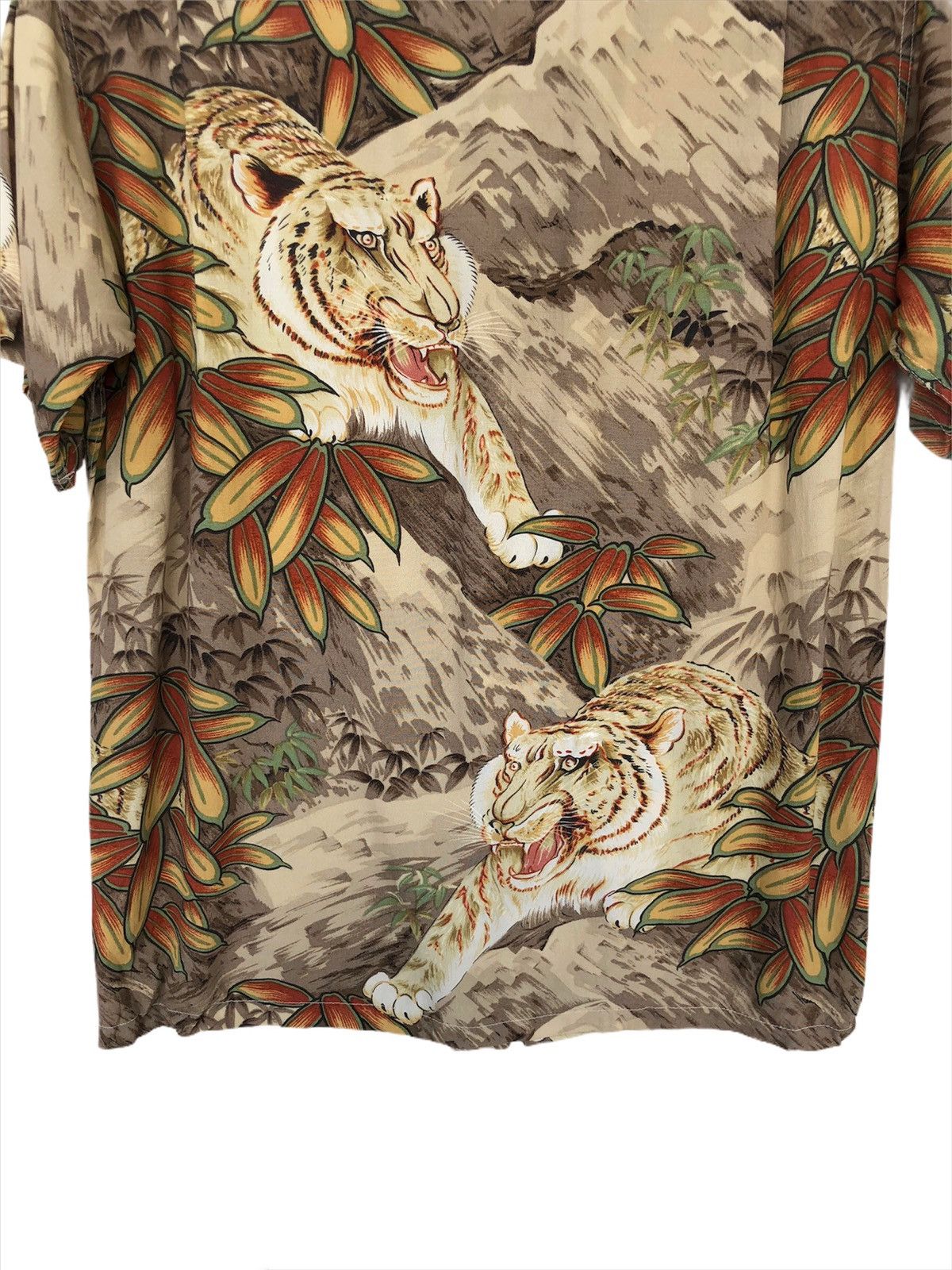 Sun Surf SUPER RARE🔥Sun Surf Fireland 🐅 Rayon Aloha Hawaii Shirt Size US S / EU 44-46 / 1 - 4 Thumbnail