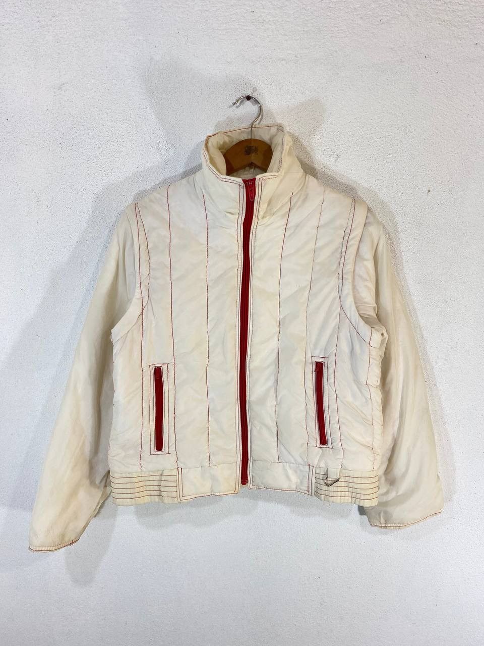 image of Retro Jacket x Ski Vintage Neslon Hall Retro Puffer Jacket Removeable Sleeves in White (Size Medium