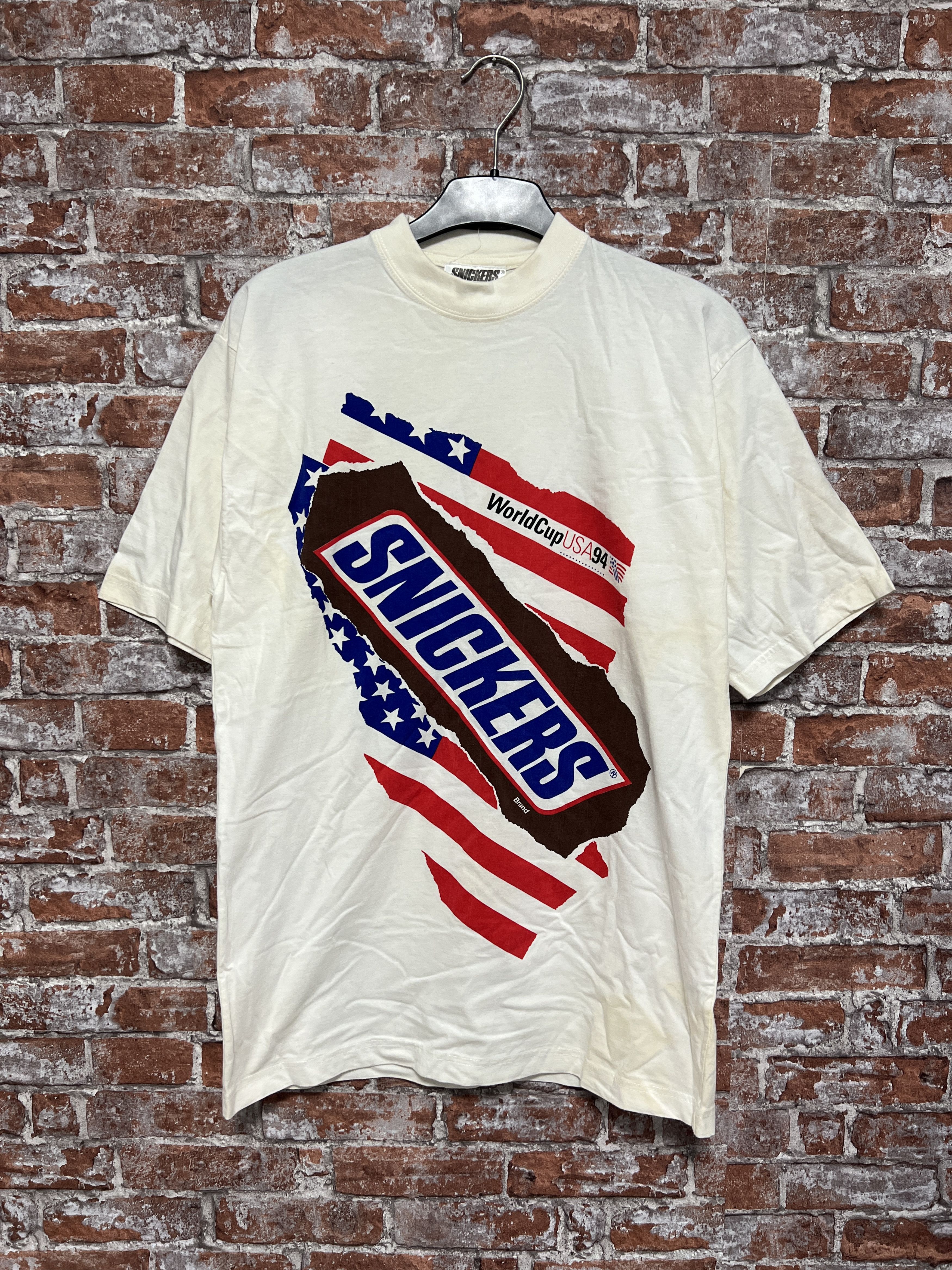 Vintage Vintage 1994 World Cup Fifa USA Football Snickers T-shirt Size US L / EU 52-54 / 3 - 1 Thumbnail