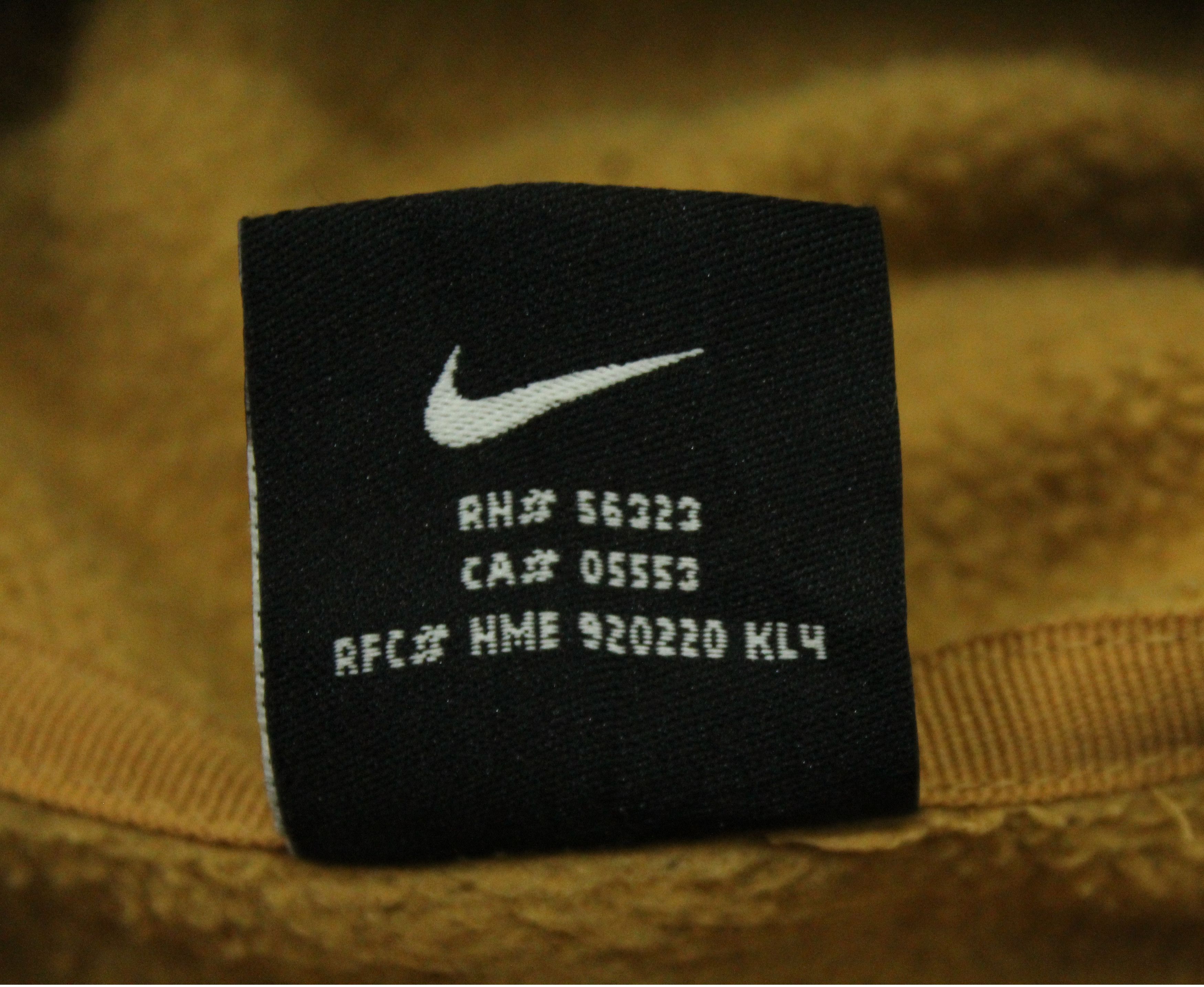 Nike Vintage NIKE ACG Hoodie Sweater Outdoor Embroidered Logo Size US L / EU 52-54 / 3 - 12 Thumbnail