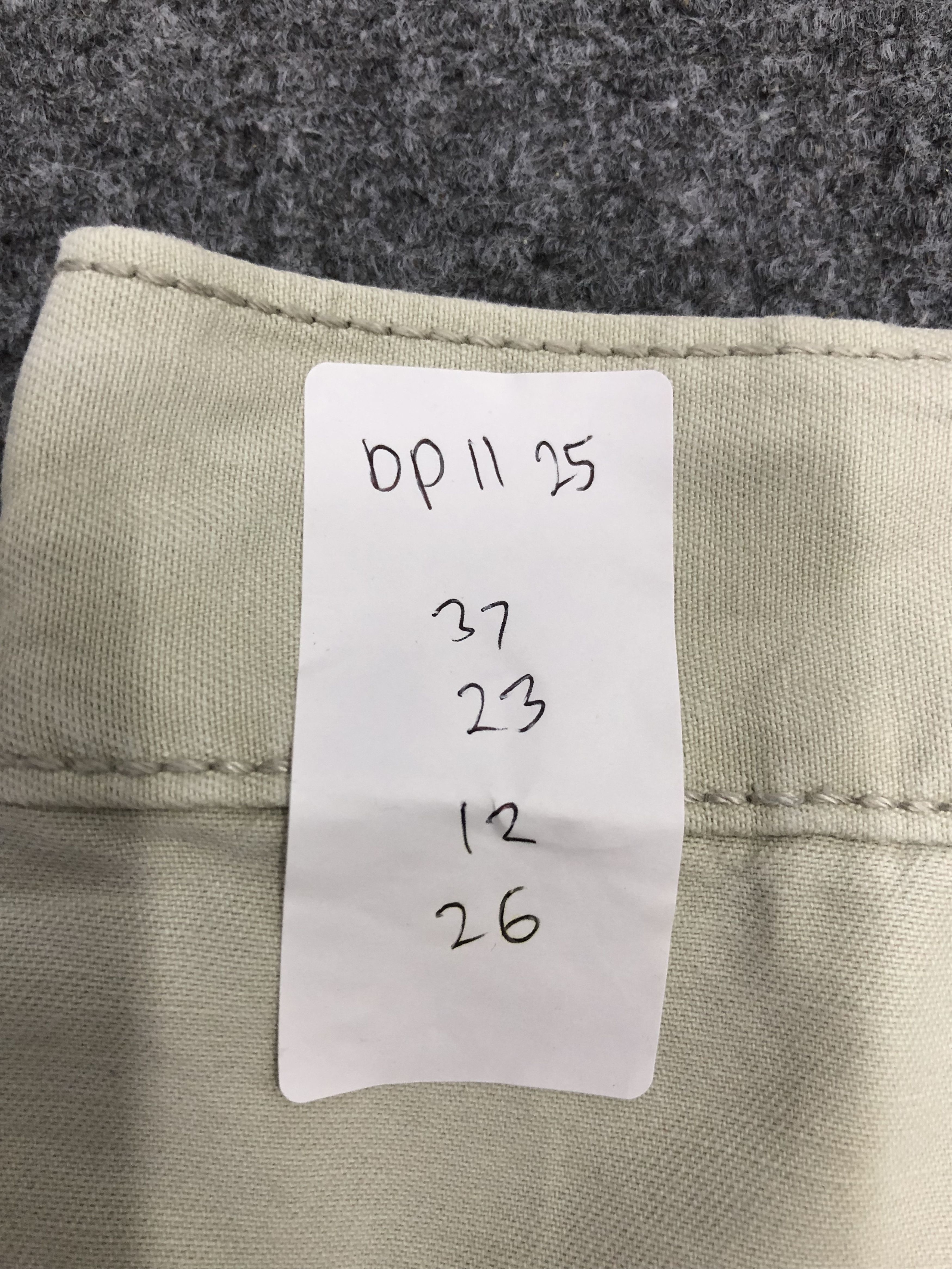 Levi's Vintage Levis Short Cargo Jeans DP1125 Size US 37 - 12 Thumbnail