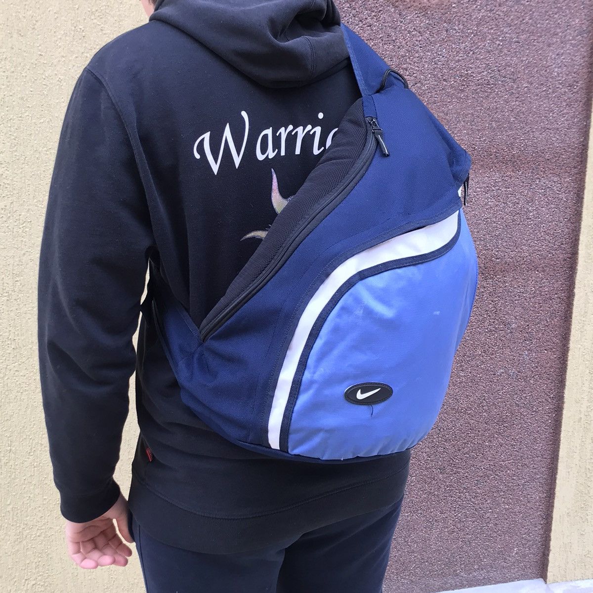 Vintage 90s Nike Crossbody Sling Messenger Bag | Depop