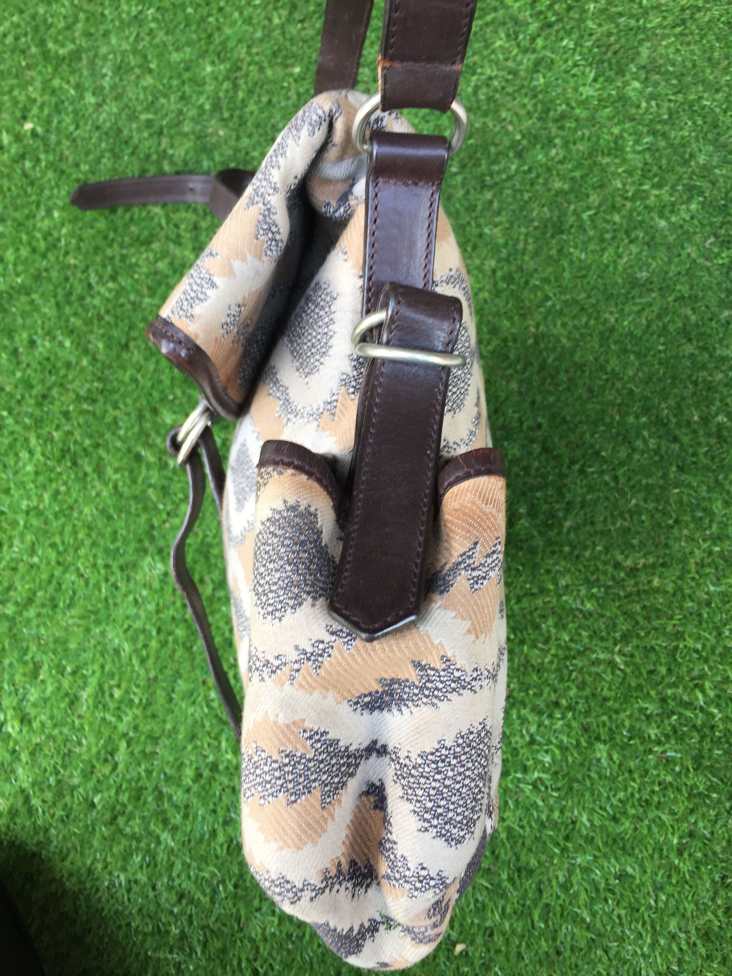 Vivienne Westwood Authentic Vivienne Westwood Shoulder Bag Size ONE SIZE - 13 Thumbnail