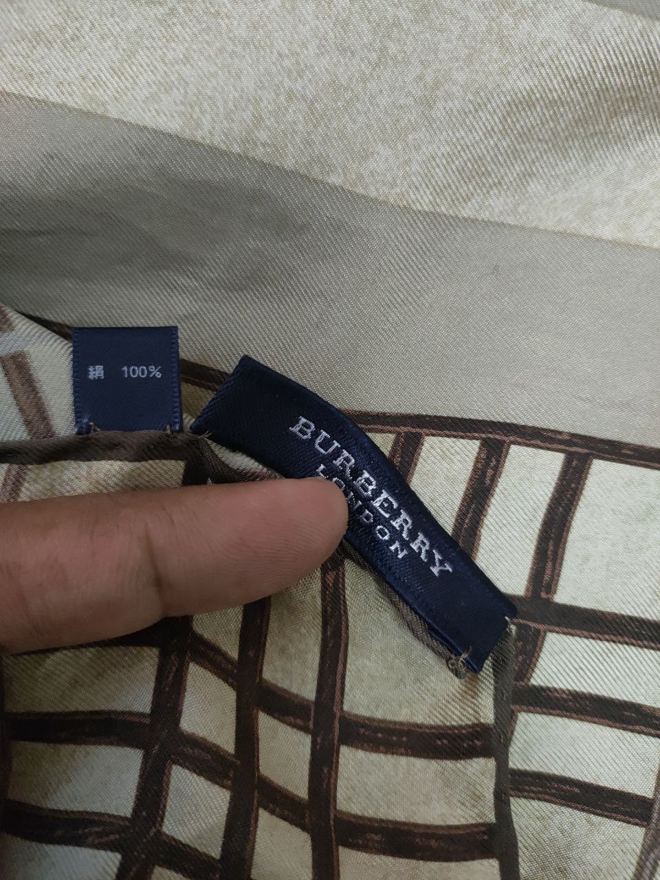 Burberry Burberry London Silk Scarf Size ONE SIZE - 4 Thumbnail
