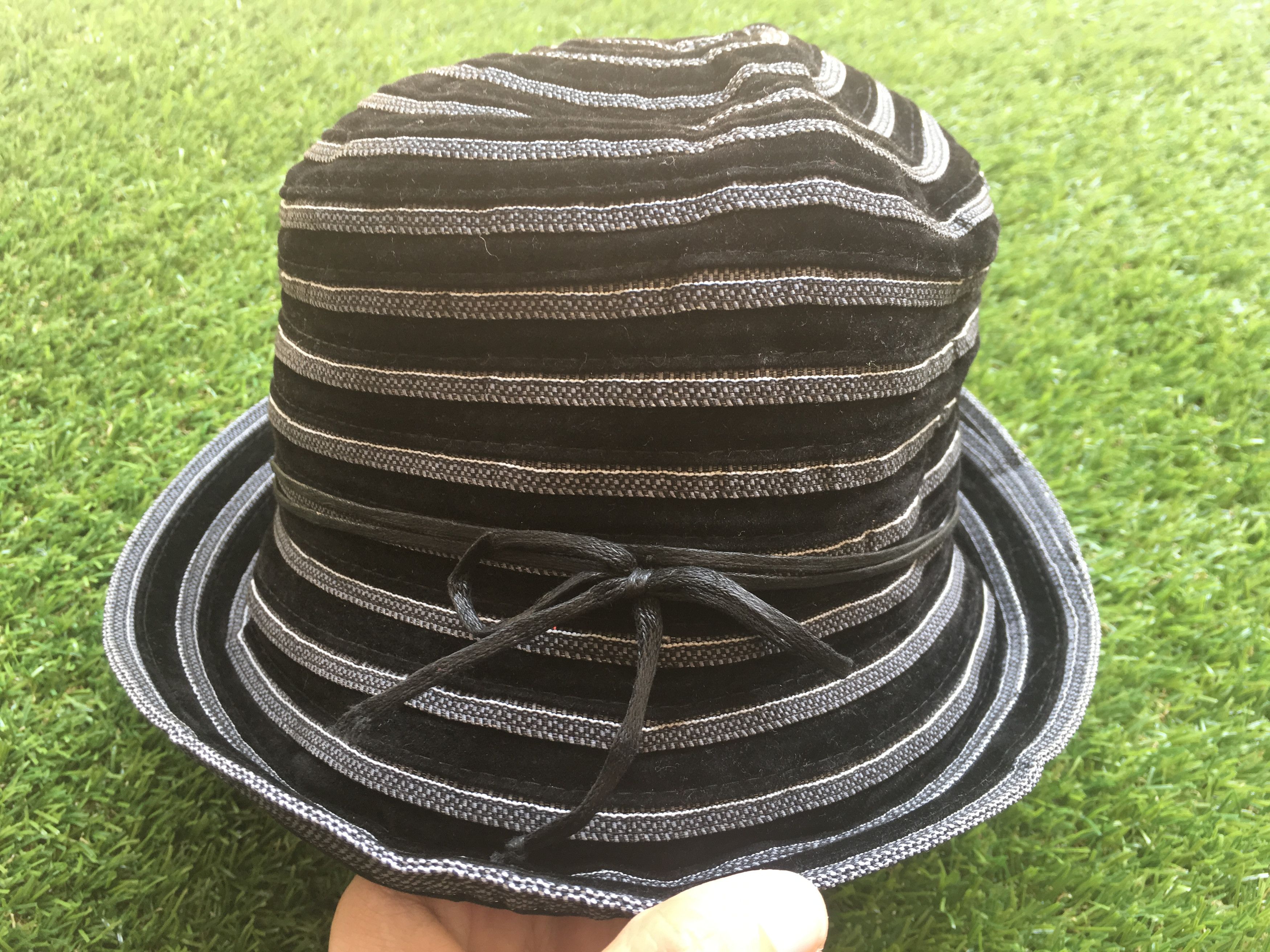 Yohji Yamamoto YOHJI YAMAMOTO Sacsny Y’saccs Black Stripes Bucket Hat Size ONE SIZE - 2 Thumbnail