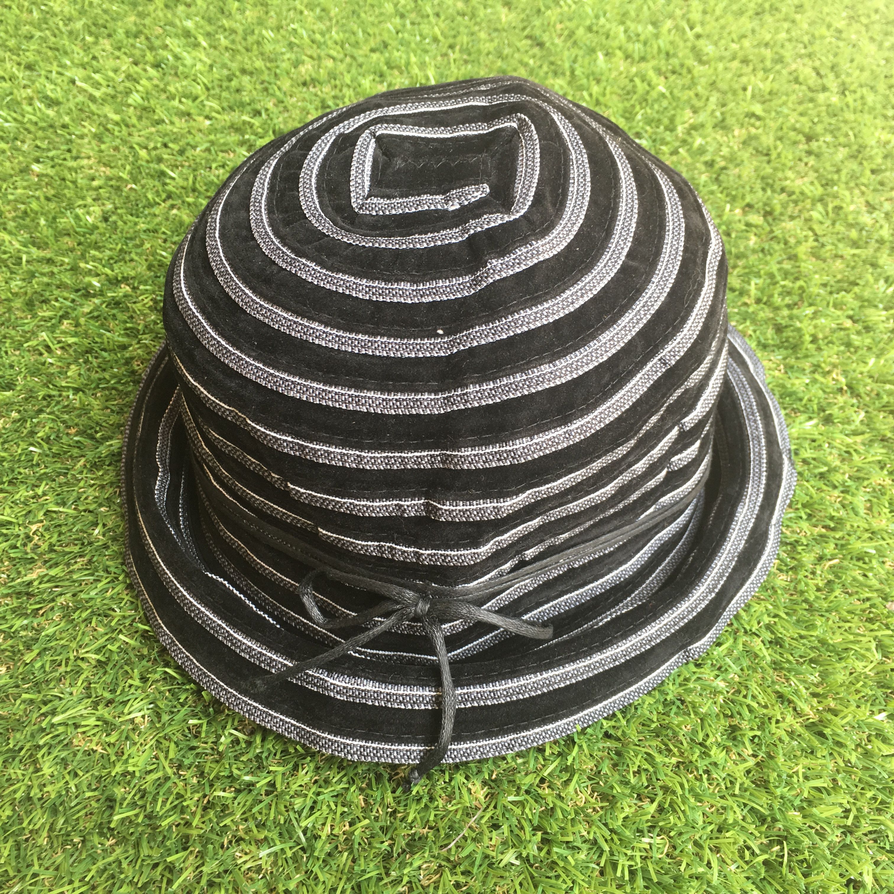 Yohji Yamamoto YOHJI YAMAMOTO Sacsny Y’saccs Black Stripes Bucket Hat Size ONE SIZE - 1 Thumbnail