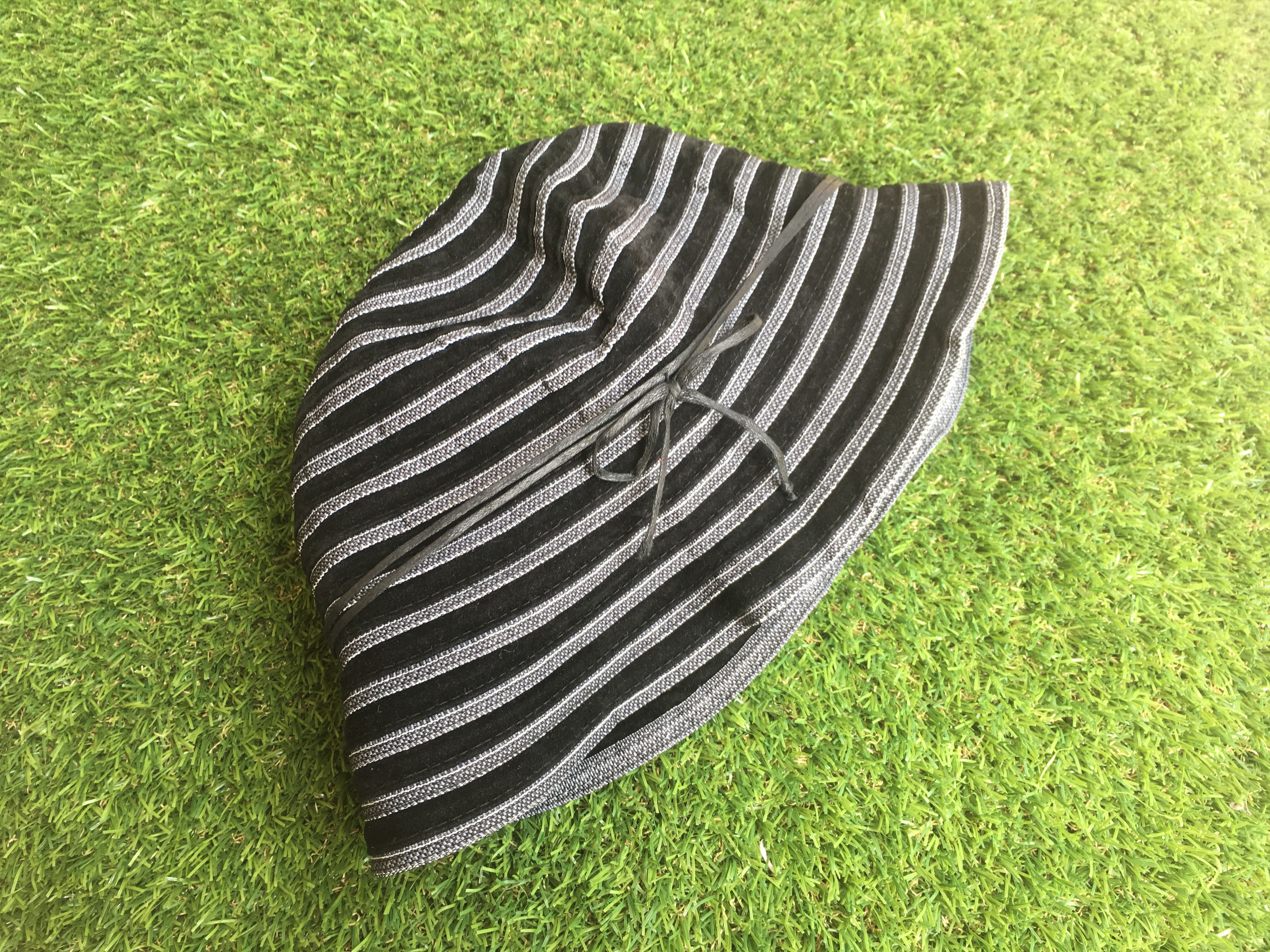Yohji Yamamoto YOHJI YAMAMOTO Sacsny Y’saccs Black Stripes Bucket Hat Size ONE SIZE - 6 Thumbnail