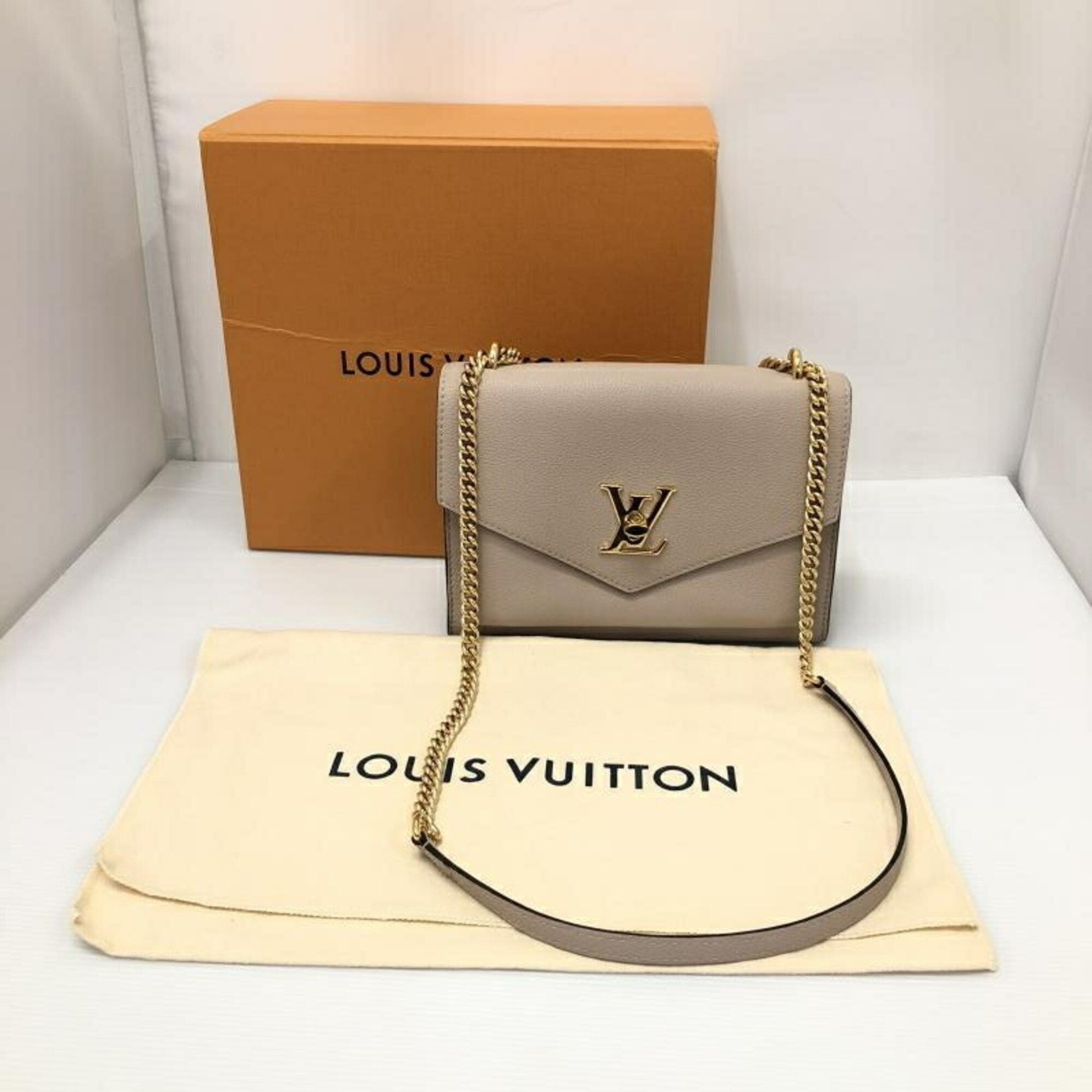 Authentic LOUIS VUITTON Lockme Chain M56137 Shoulder bag #260-004