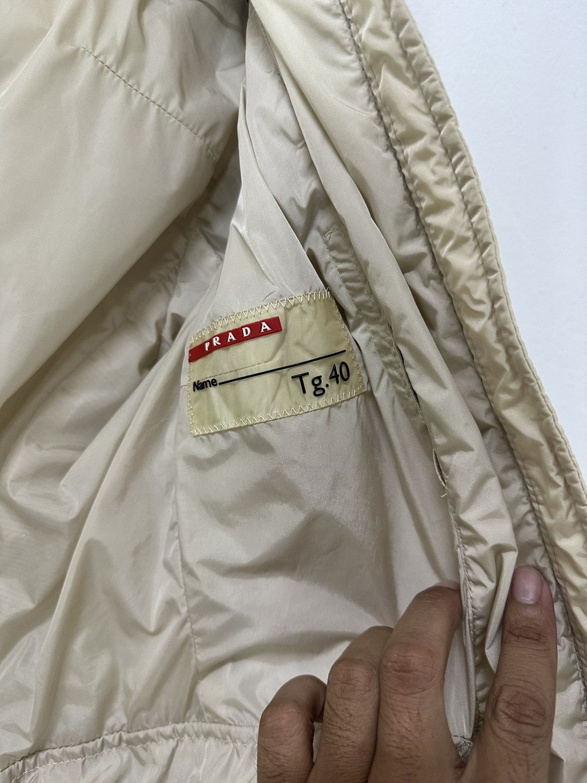 Prada Prada Nylon Jacket Hooded with Belt Padded Jacket Design Size S / US 4 / IT 40 - 5 Thumbnail