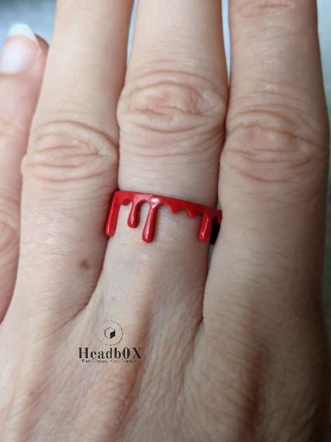 Jewelry Bleeding Red Ring Size ONE SIZE - 1 Thumbnail