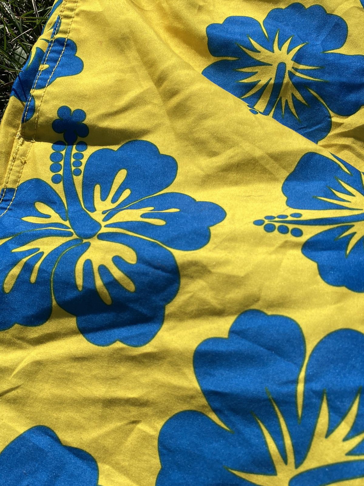 Vintage Vintage 90s art shorts streetwear Hawaiian style size S Size US 30 / EU 46 - 2 Thumbnail