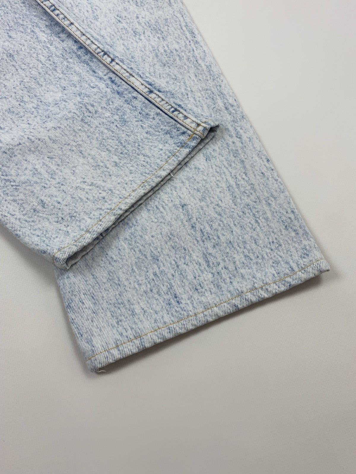 Levi's 1990’s Vintage Levi’s Washed Denim Jeans Made in USA Size US 31 - 13 Thumbnail