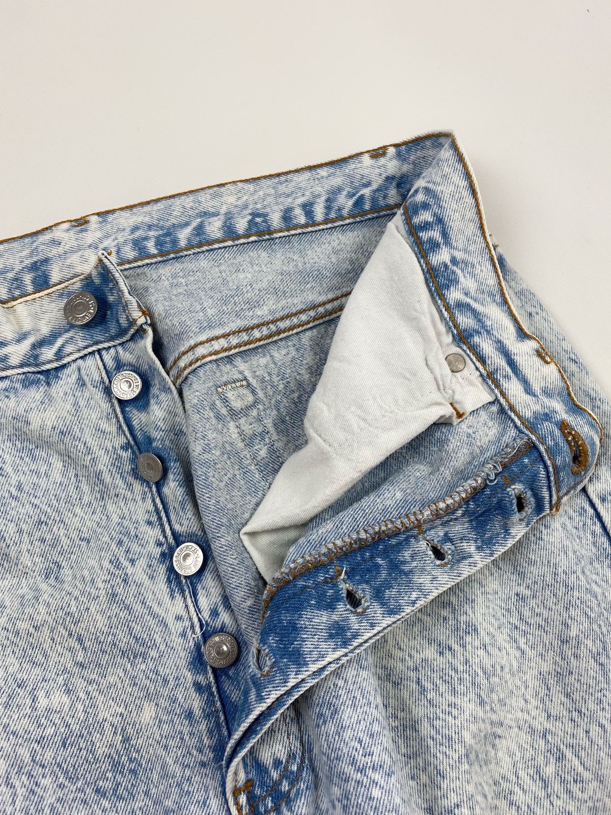 Levi's 1990’s Vintage Levi’s Washed Denim Jeans Made in USA Size US 31 - 7 Thumbnail