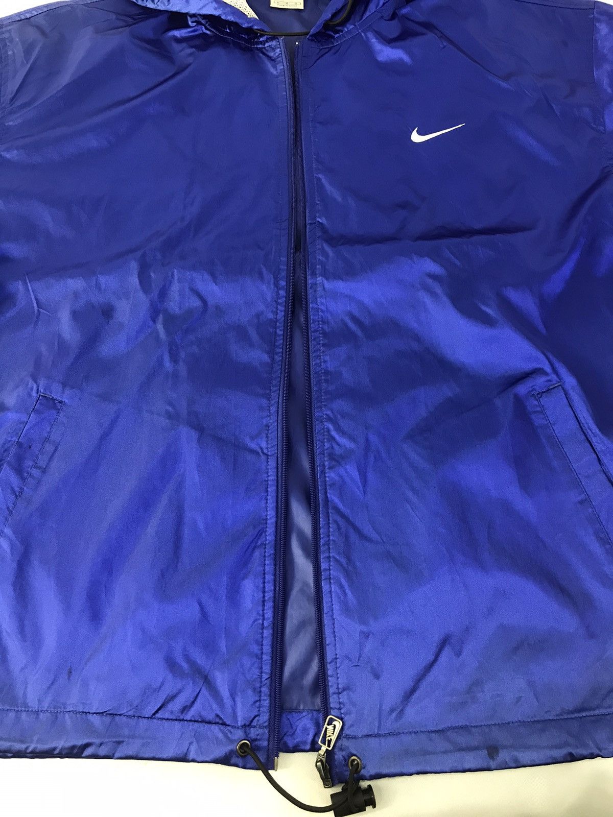 Nike Nike Swoosh Nylon Inner Windbreaker Hoodies Jacket Size US L / EU 52-54 / 3 - 5 Thumbnail