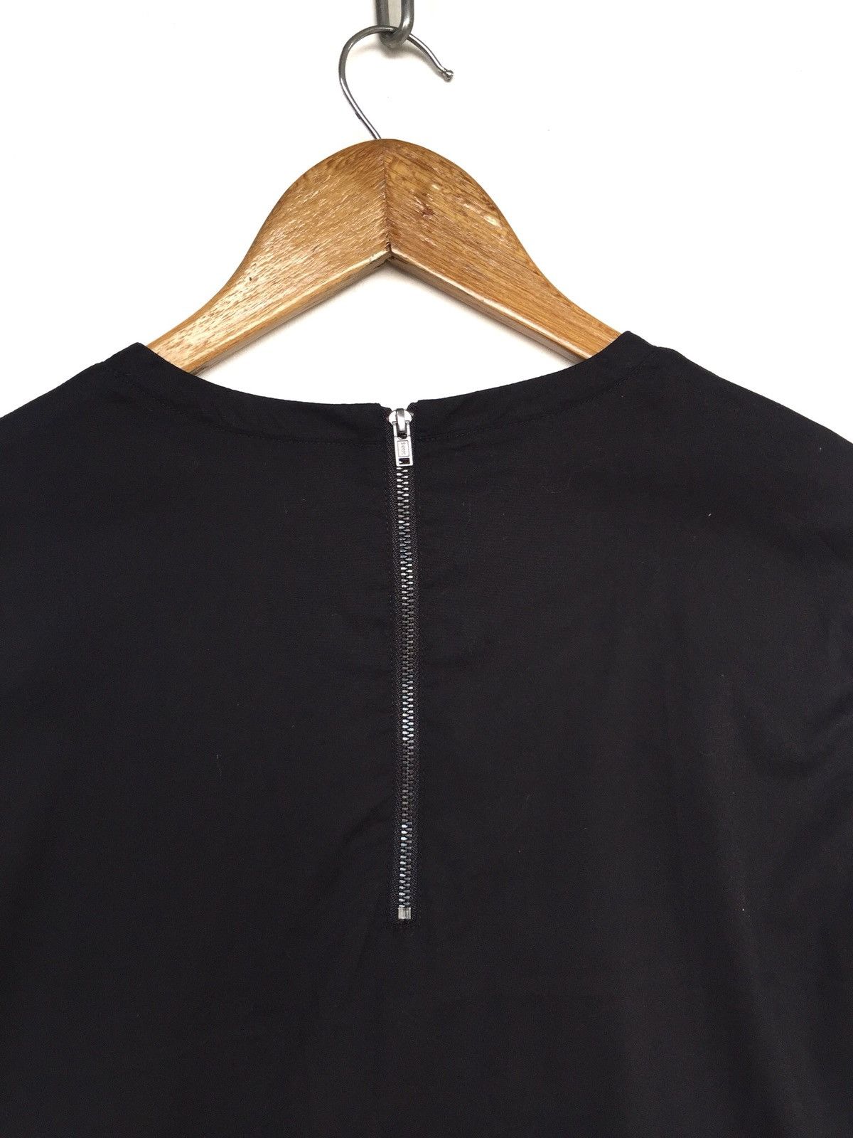 Helmut Lang STEAL🔥Helmut Lang Two Tones Back Zipper Shirt Size US S / EU 44-46 / 1 - 4 Thumbnail