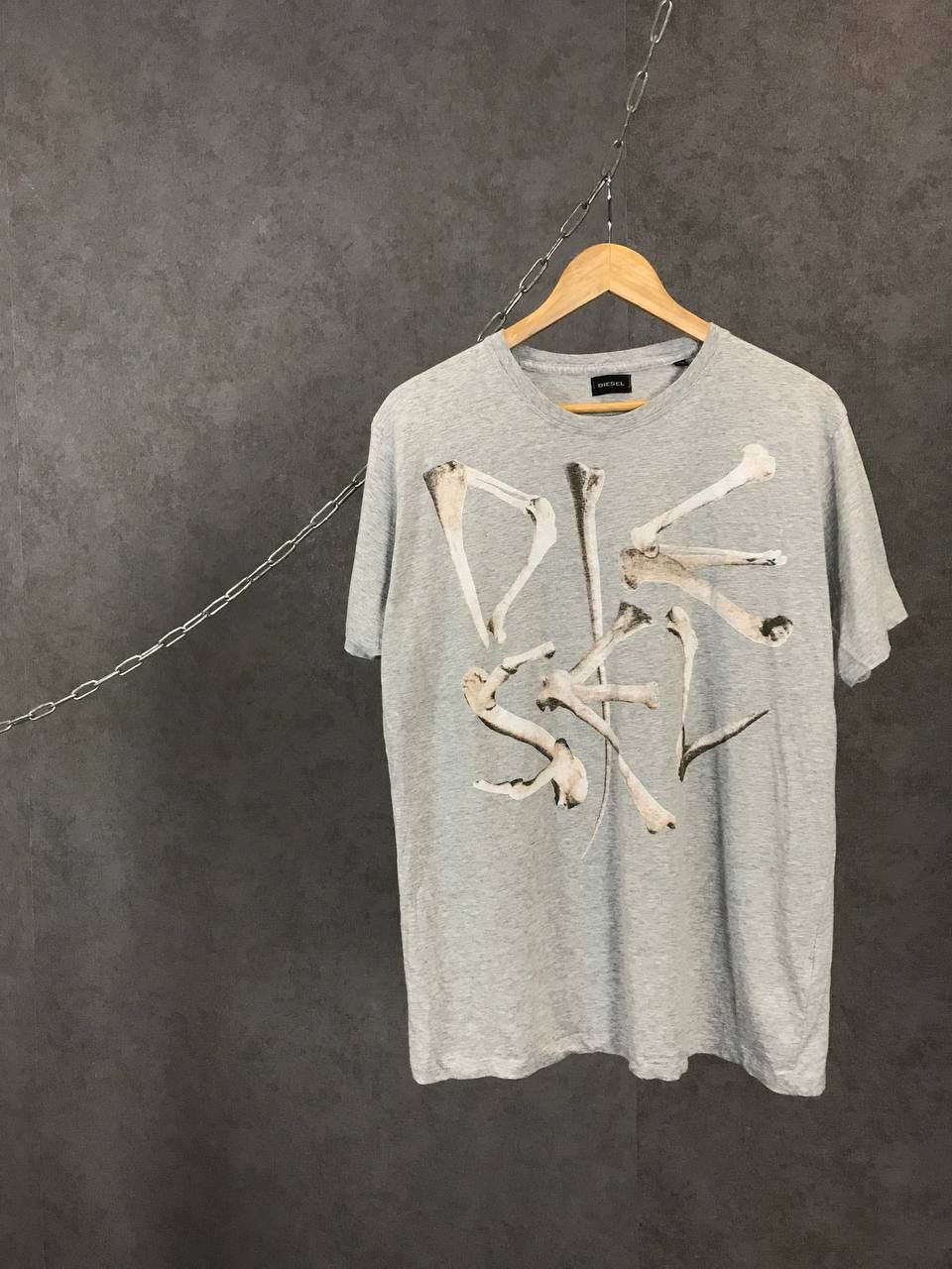 Diesel Diesel big center logo tee Size US XL / EU 56 / 4 - 1 Thumbnail