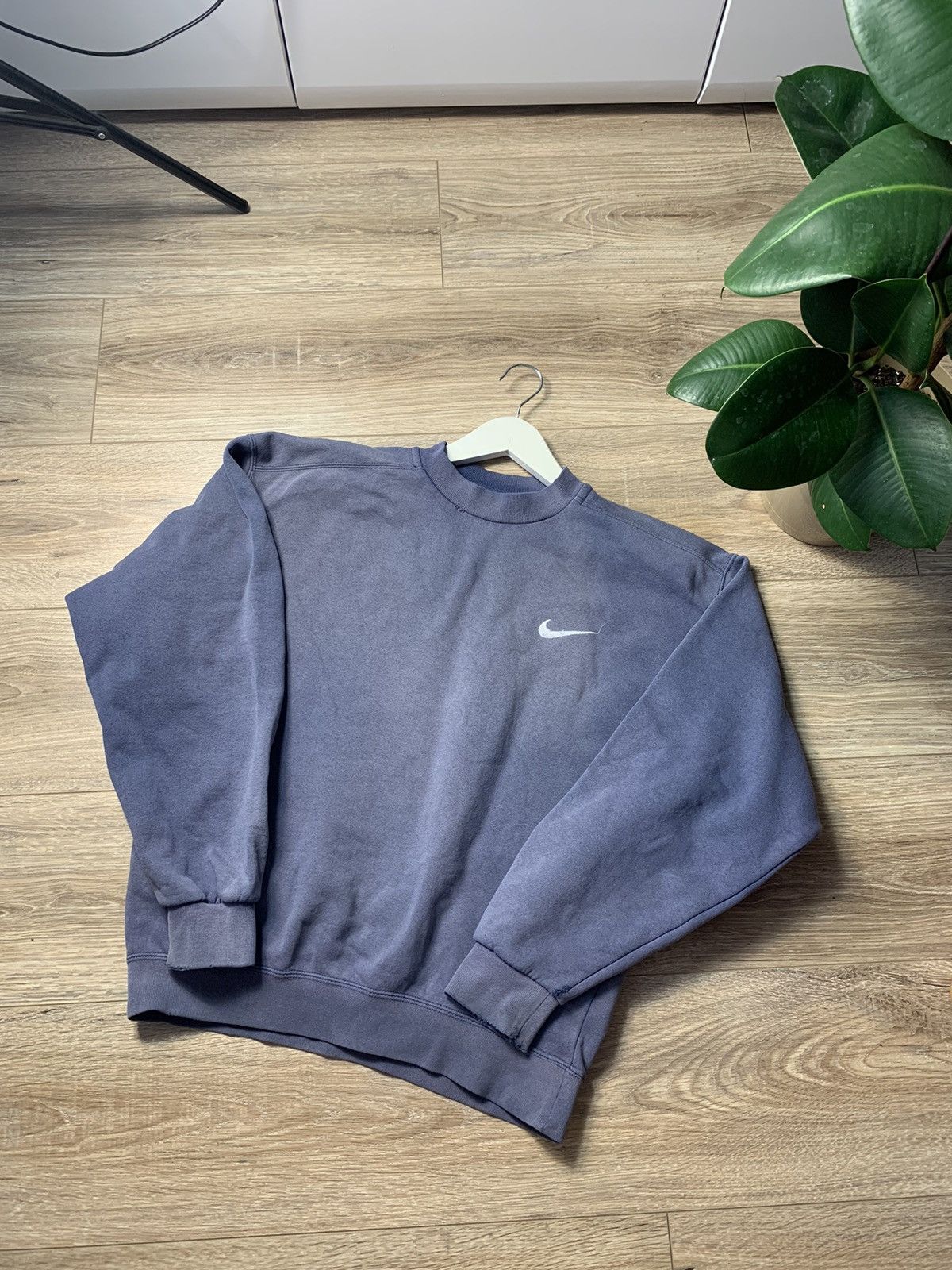 Nike × Vintage Trashed Vintage Sweatshirt Nike Size US S / EU 44-46 / 1 - 1 Thumbnail