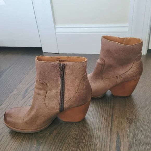 Kork-Ease Korks Patrina Leather Distressed Bootie Casual Travel Size US 6 / IT 36 - 5 Thumbnail