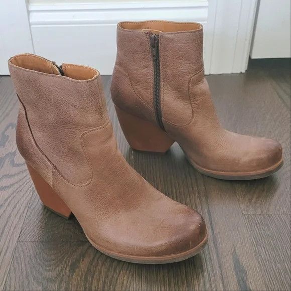 Kork-Ease Korks Patrina Leather Distressed Bootie Casual Travel Size US 6 / IT 36 - 4 Thumbnail