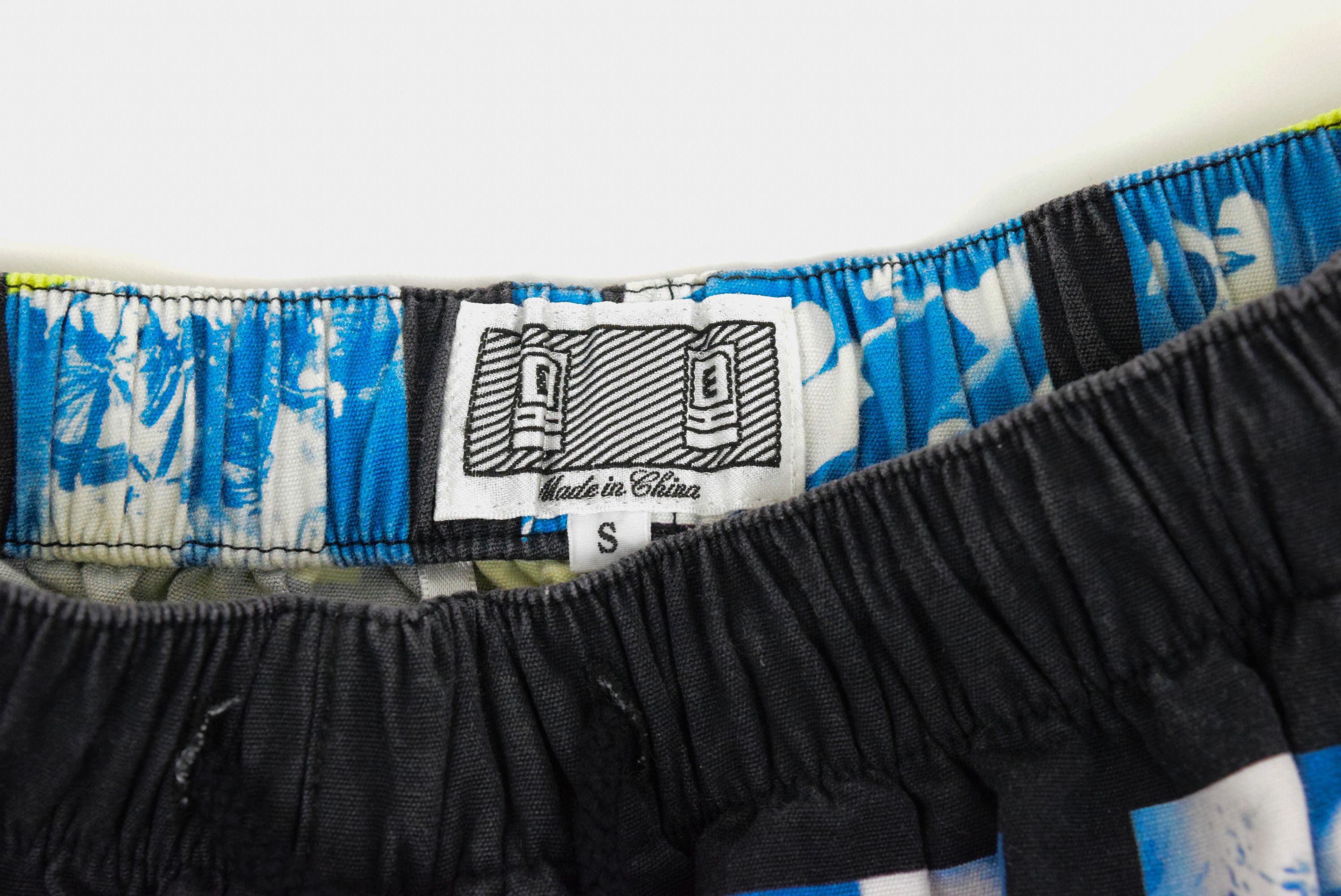 Cav Empt Cav Empt Allover print drawstring shorts - Sz S Size US 26 / EU 42 - 3 Thumbnail