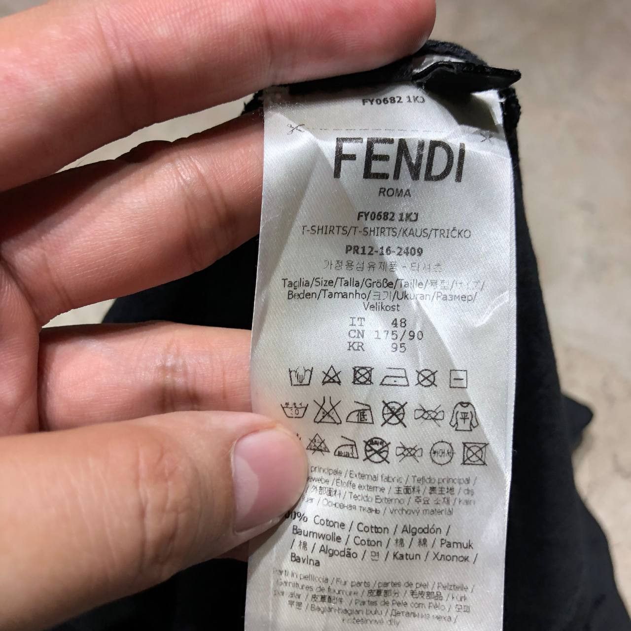 Fendi Fendi Fur lightbulb tee Size US S / EU 44-46 / 1 - 10 Thumbnail