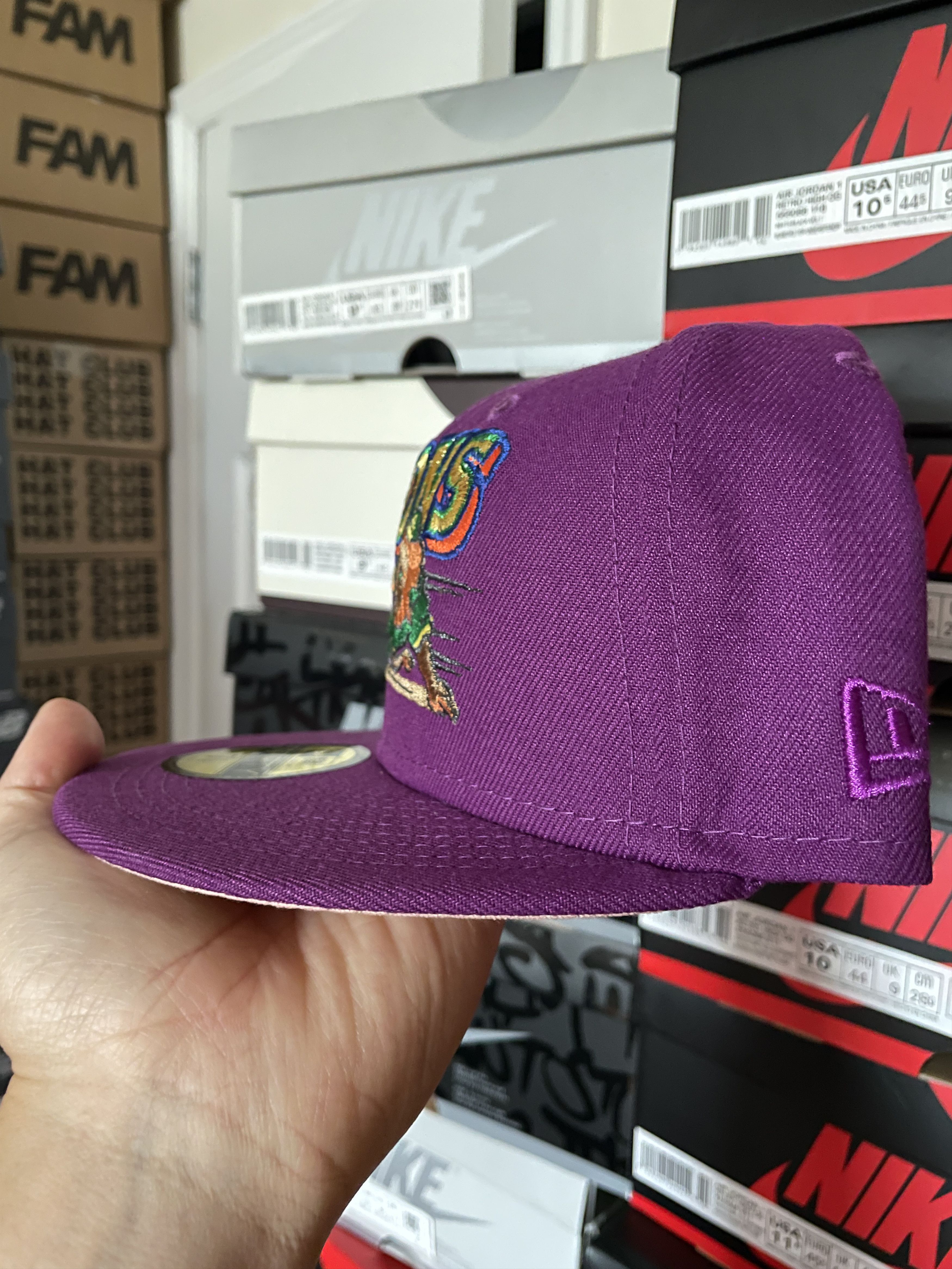 MLB × New Era 7 1/8 Myfitteds Lucky Charms Buffalo Bisons Purple Fruity Size ONE SIZE - 3 Thumbnail