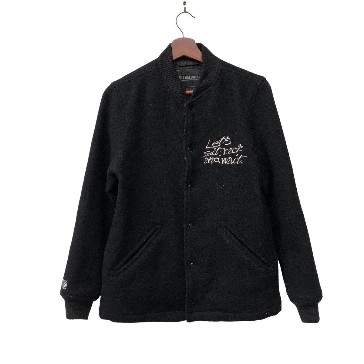 Japanese Brand VTG WORLD WIDE LOVE LETS SIT BACK AND WAIT VARSITY JACKET Size US M / EU 48-50 / 2 - 1 Thumbnail