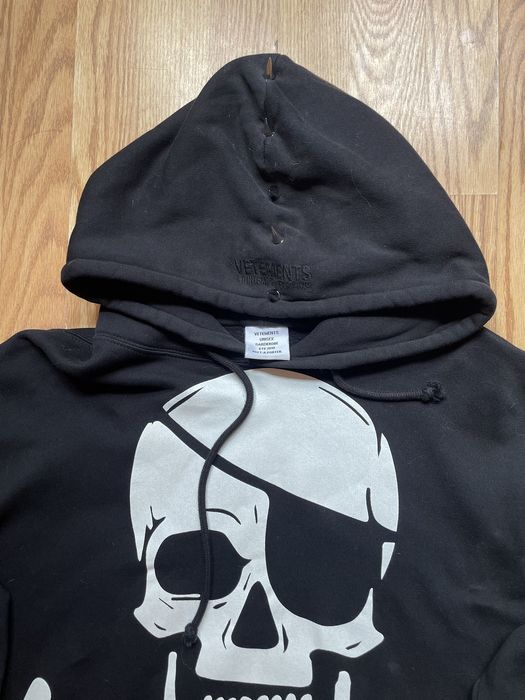 Vetements shop pirate hoodie