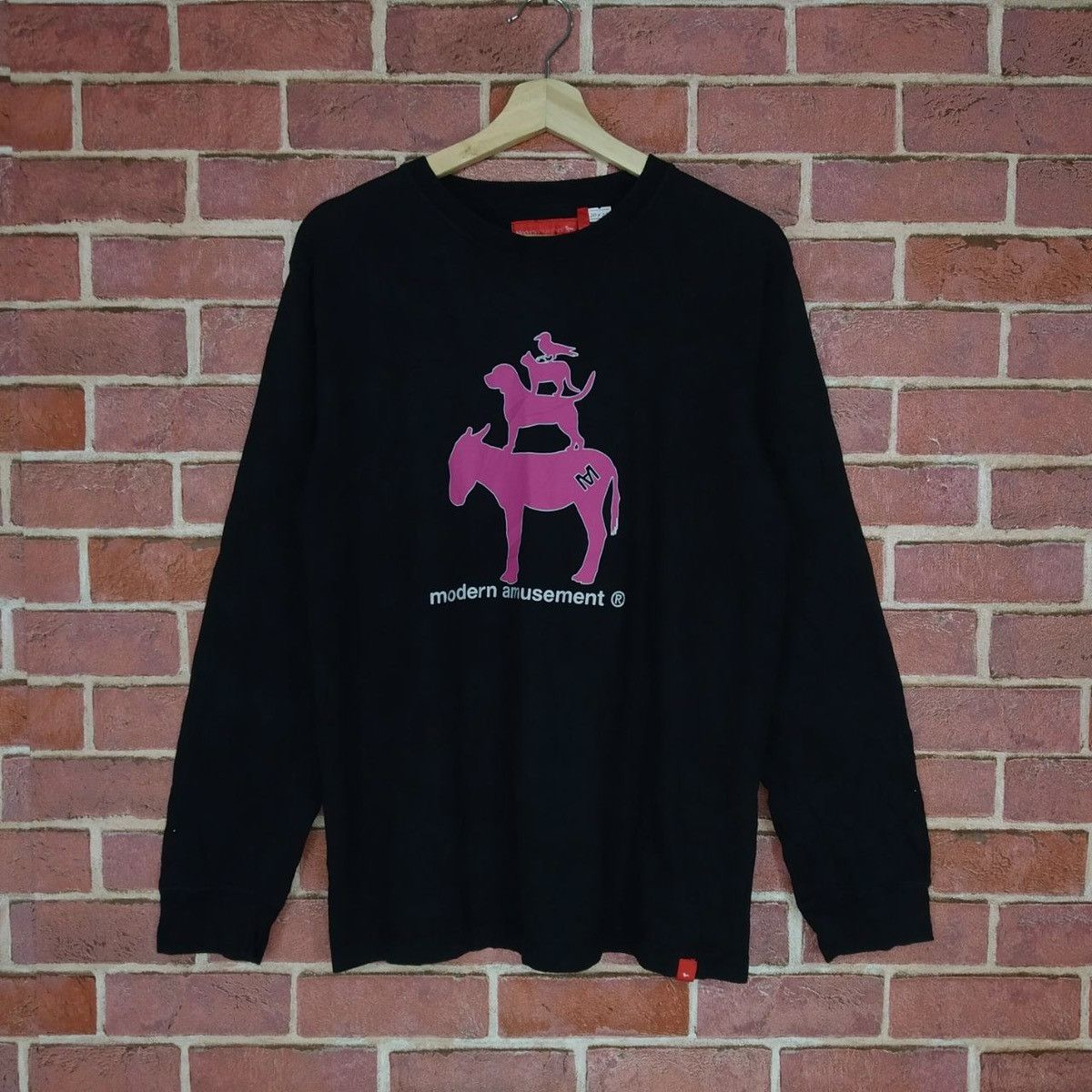 Modern Amusement - nov Modern Amusement - Navy - Medium – Forward Screen Printing