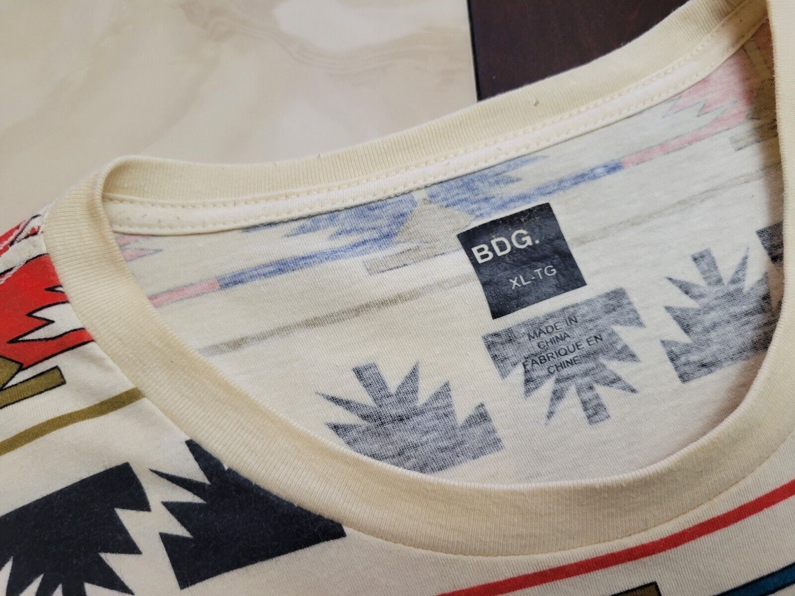Bdg BDG aztec print t-shirt Size US XL / EU 56 / 4 - 6 Thumbnail