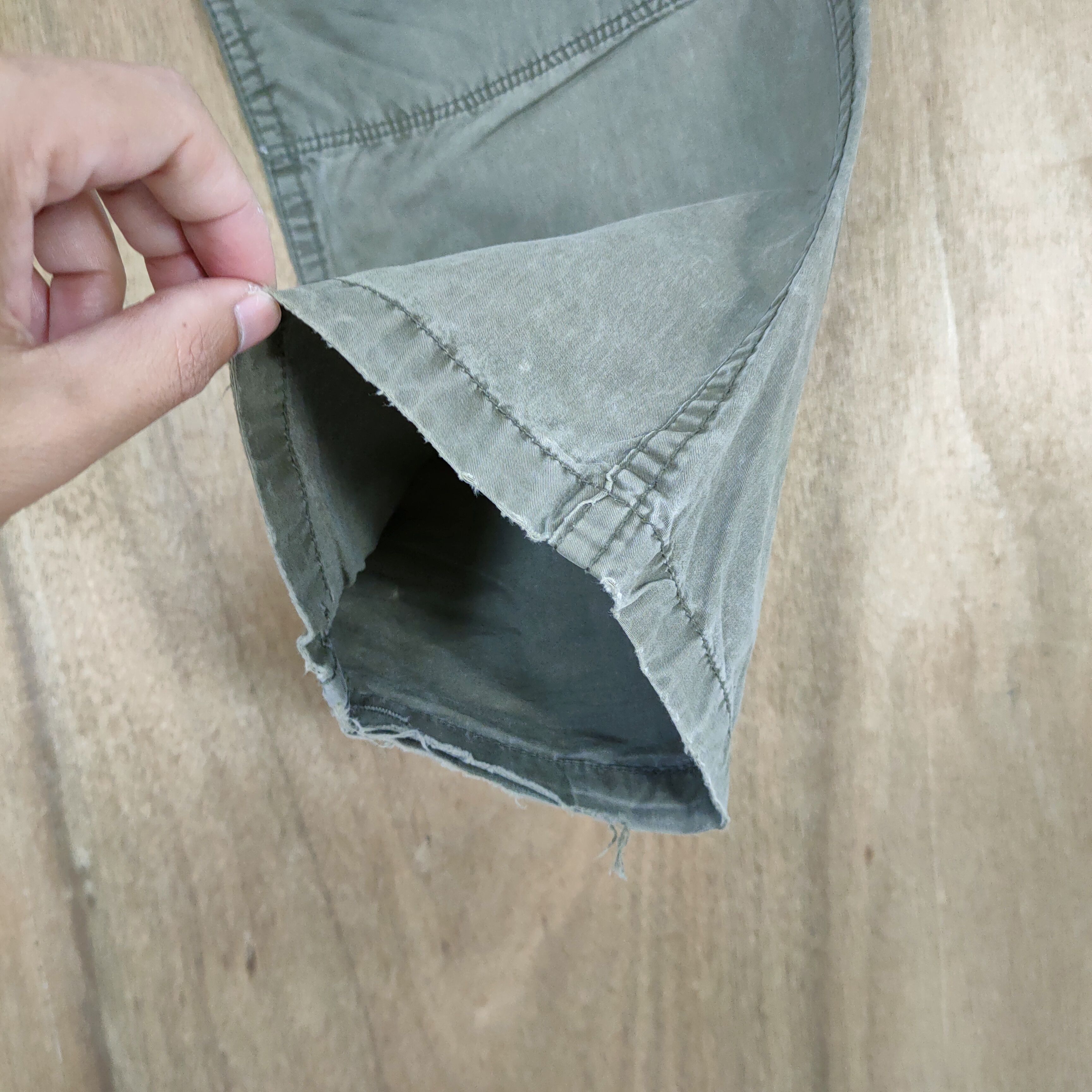 Japanese Brand VINTAGE GOA SPRING WAIST FADED CARGO PANTS Size US 32 / EU 48 - 7 Thumbnail