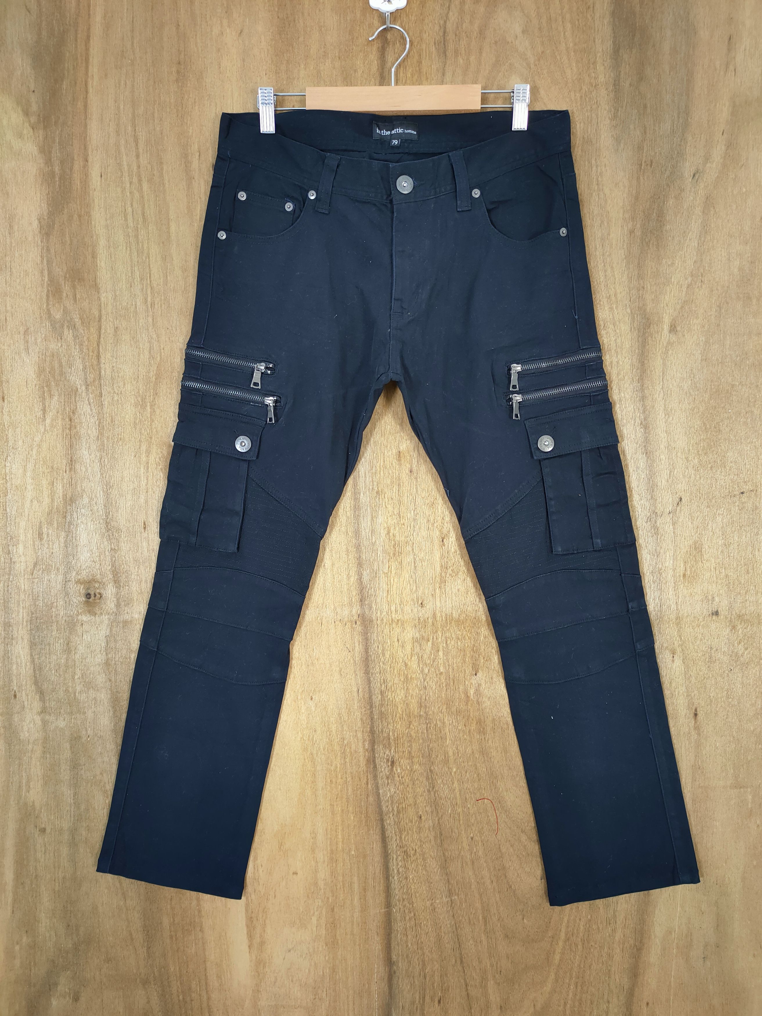 In The Attic VINTAGE IN THE ATTIC BLACK CARGO PANTS Size US 32 / EU 48 - 1 Thumbnail