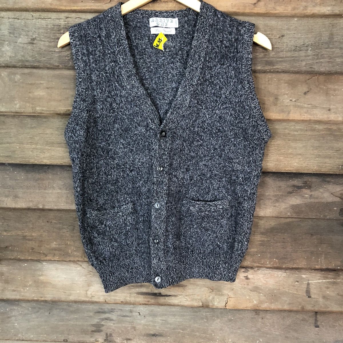 Homespun Knitwear × Japanese Brand × Vintage Arrive One Grey fine wool Vest cardigan #5534 Size M / US 6-8 / IT 42-44 - 3 Thumbnail