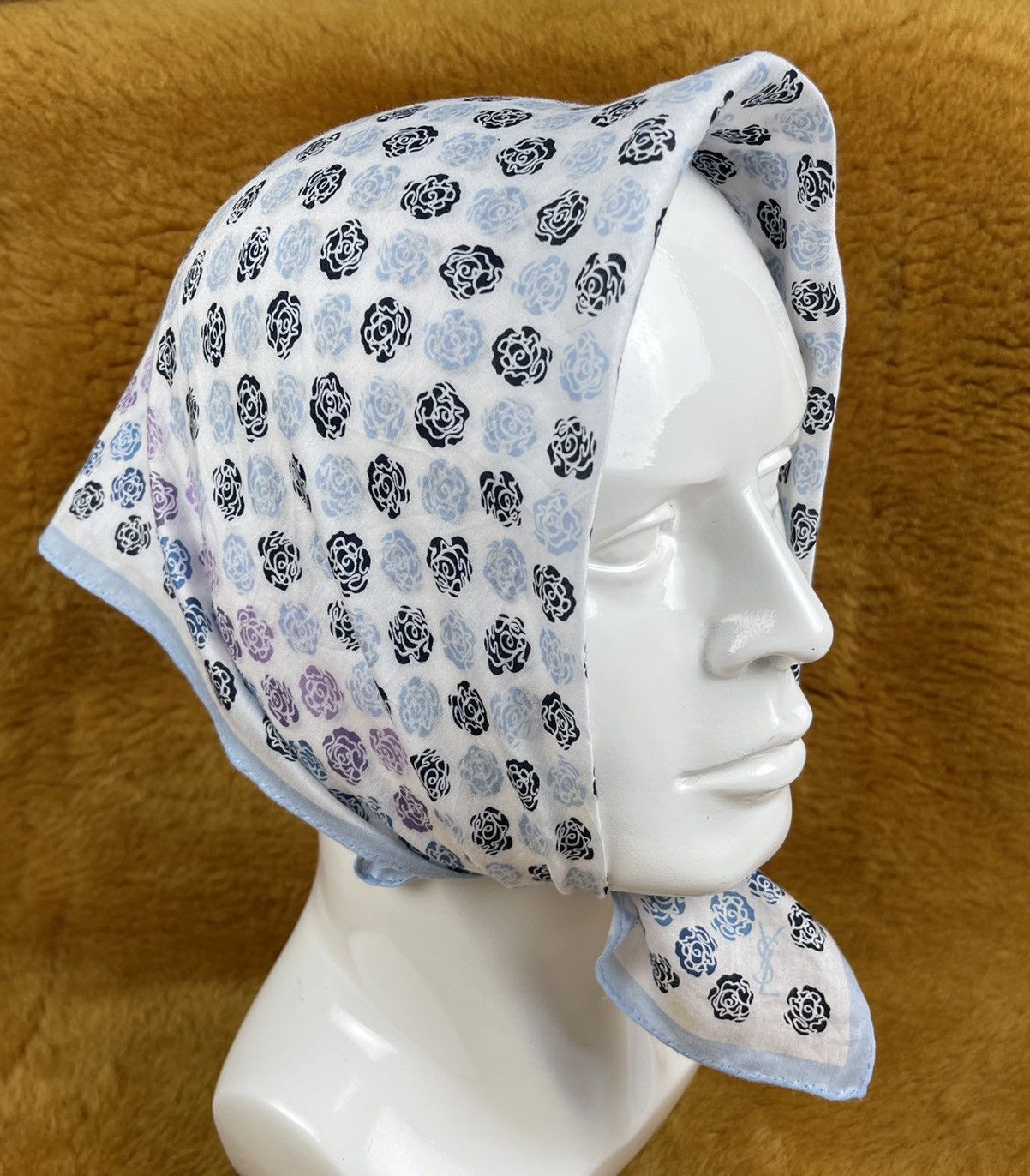 Vintage × Yves Saint Laurent YSL bandana handkerchief neckerchief scarf turban HC0231 Size ONE SIZE - 1 Thumbnail